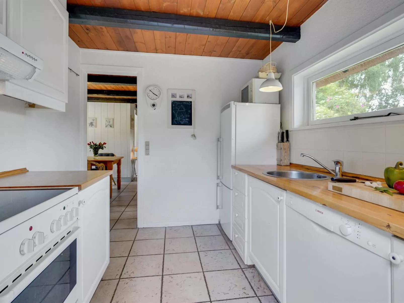 "Vemund" - 750m from the sea-Binnen