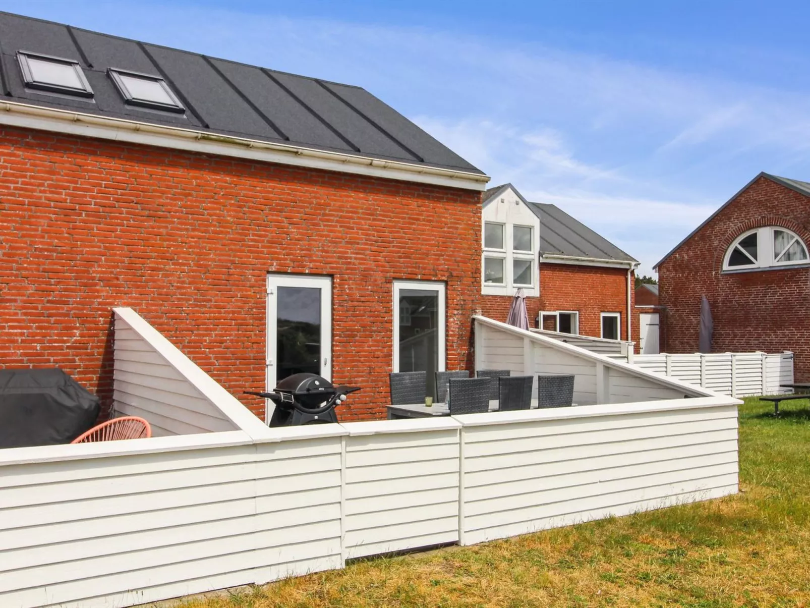 "Faidra" - 2.5km from the sea - Buiten