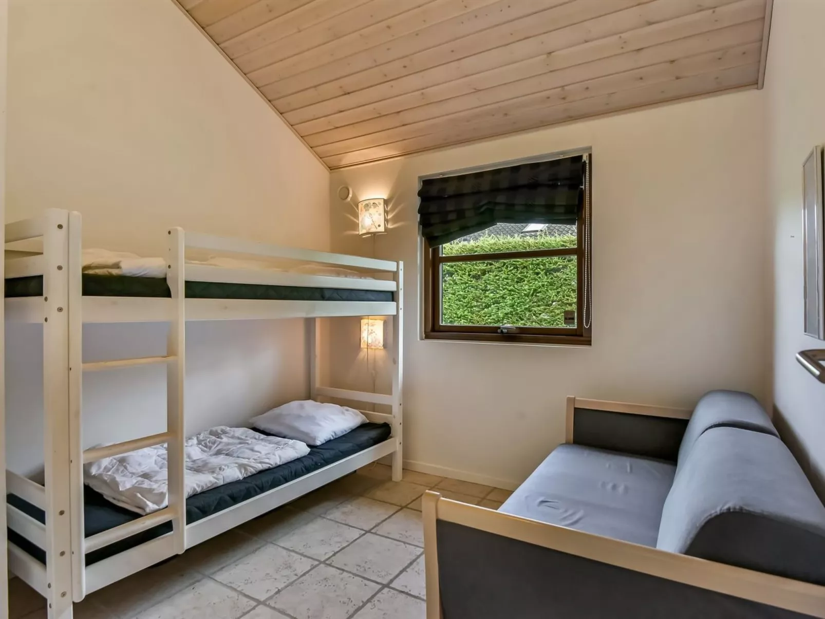 "Kyllikki" - 300m to the fjord-Binnen