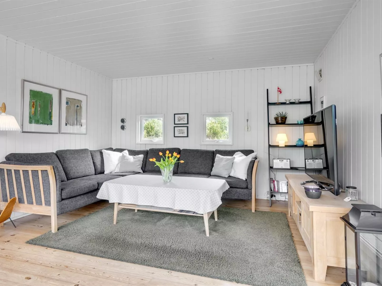 "Fredrikka" - 3.9km from the sea-Binnen