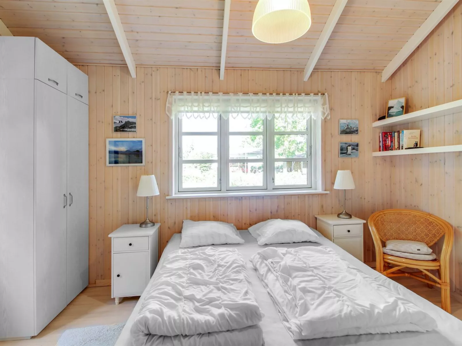 "Nela" - 300m from the sea-Binnen