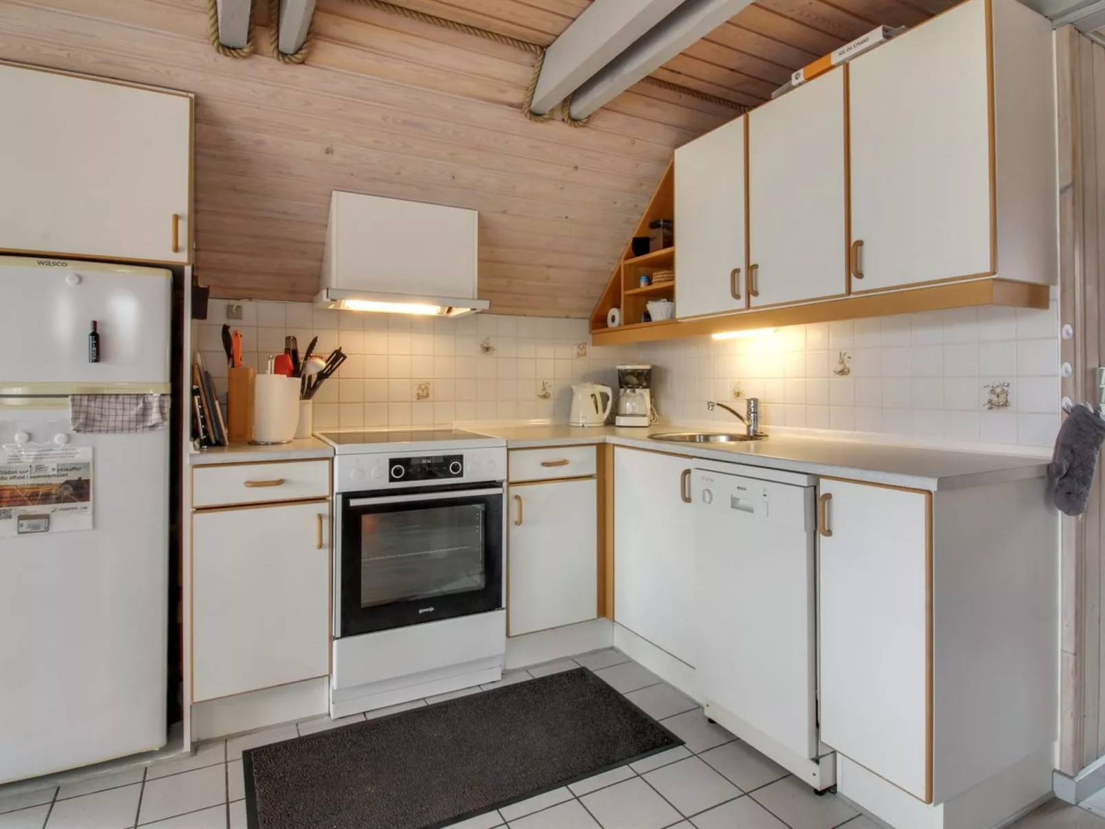 "Ellenor" - 300m to the fjord-Binnen