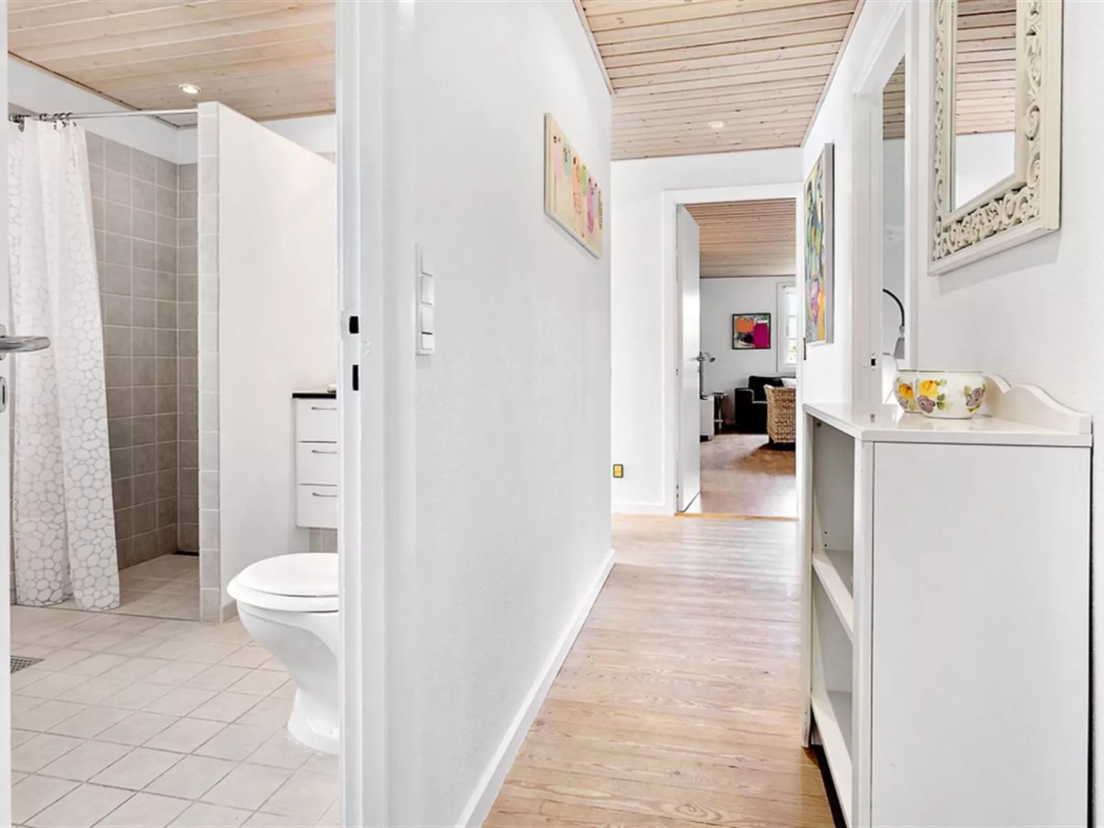 "Skrolan" - 200m from the sea-Binnen