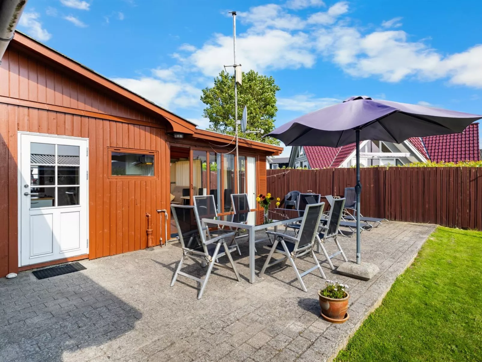 "Neea" - 40m from the sea-Buiten