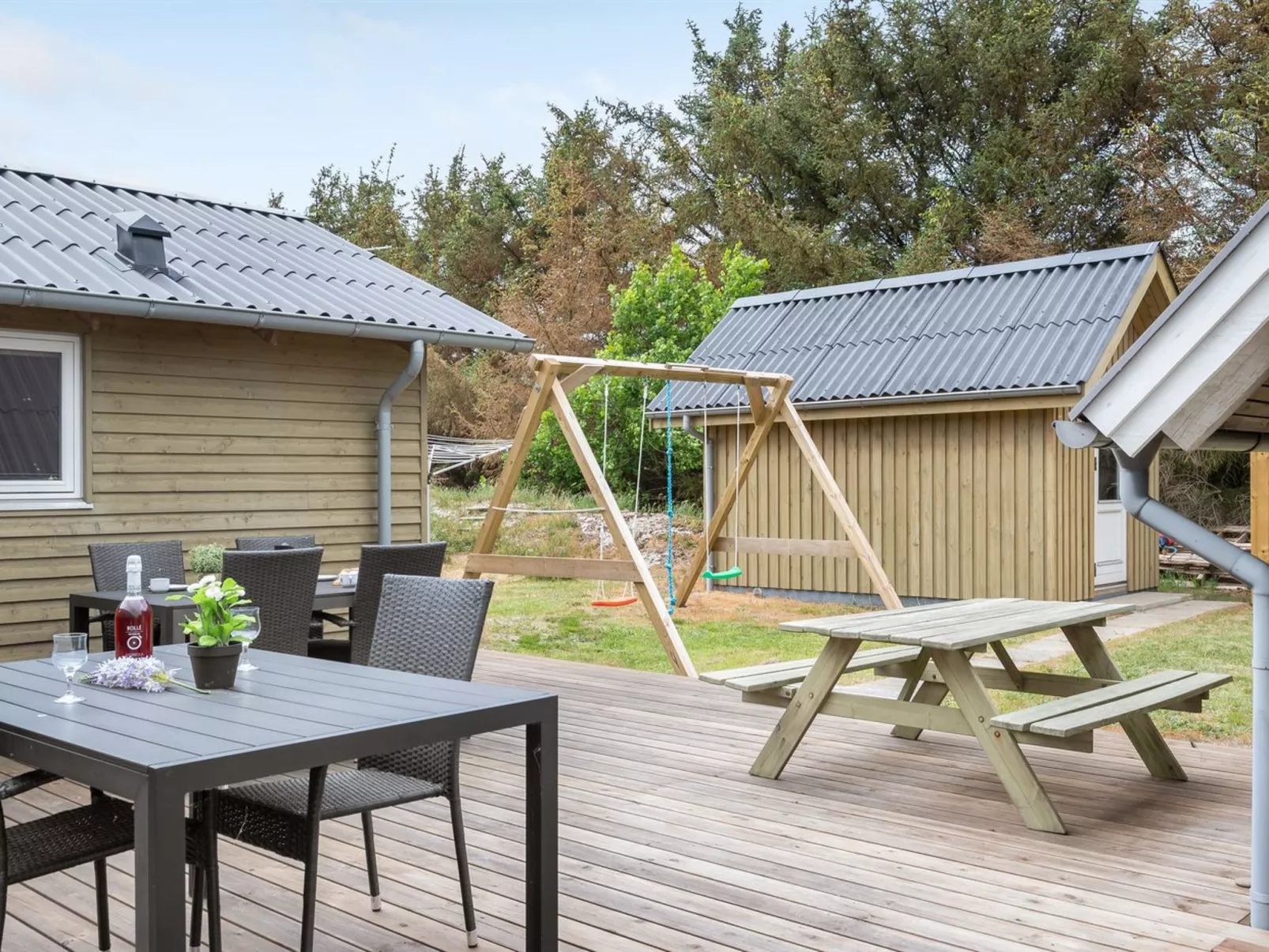 "Hinz" -  from the sea-Buiten