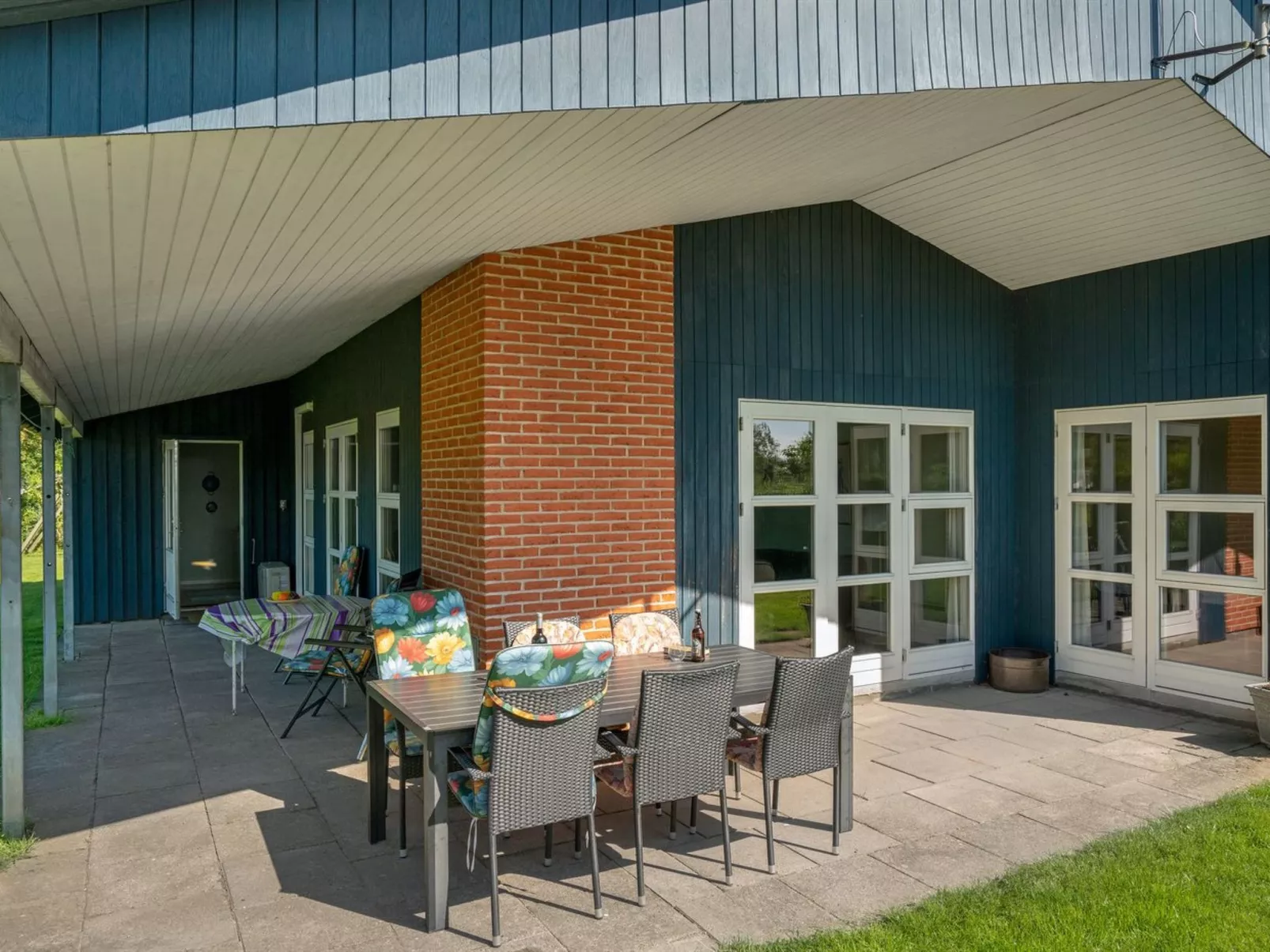 "Farnke" - 600m from the sea-Buiten