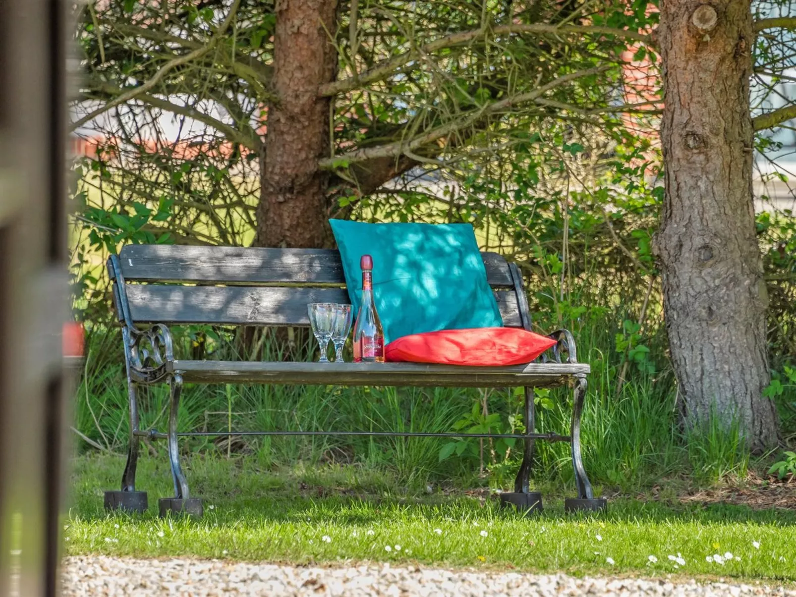 "Swening" - 2.1km from the sea-Buiten