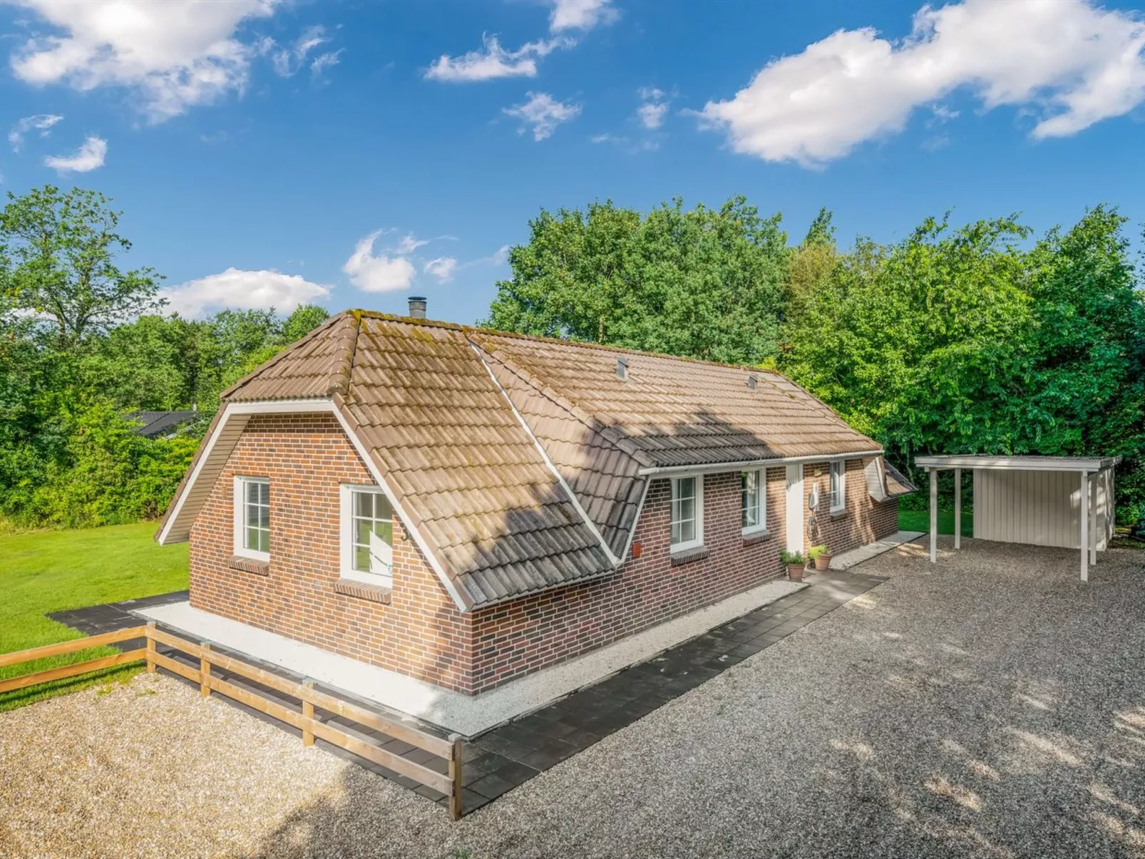 "Prohor" - 10.5km from the sea-Buiten