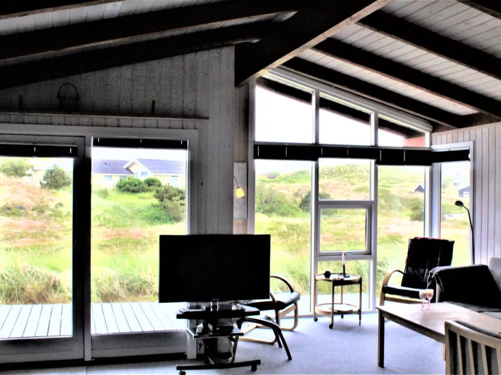 "Jorma" - 250m to the fjord-Binnen