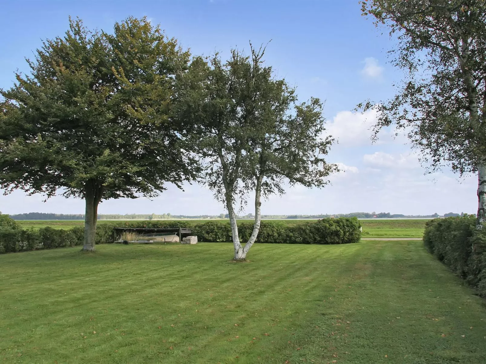 "Ilya" - 90m to the fjord-Buiten