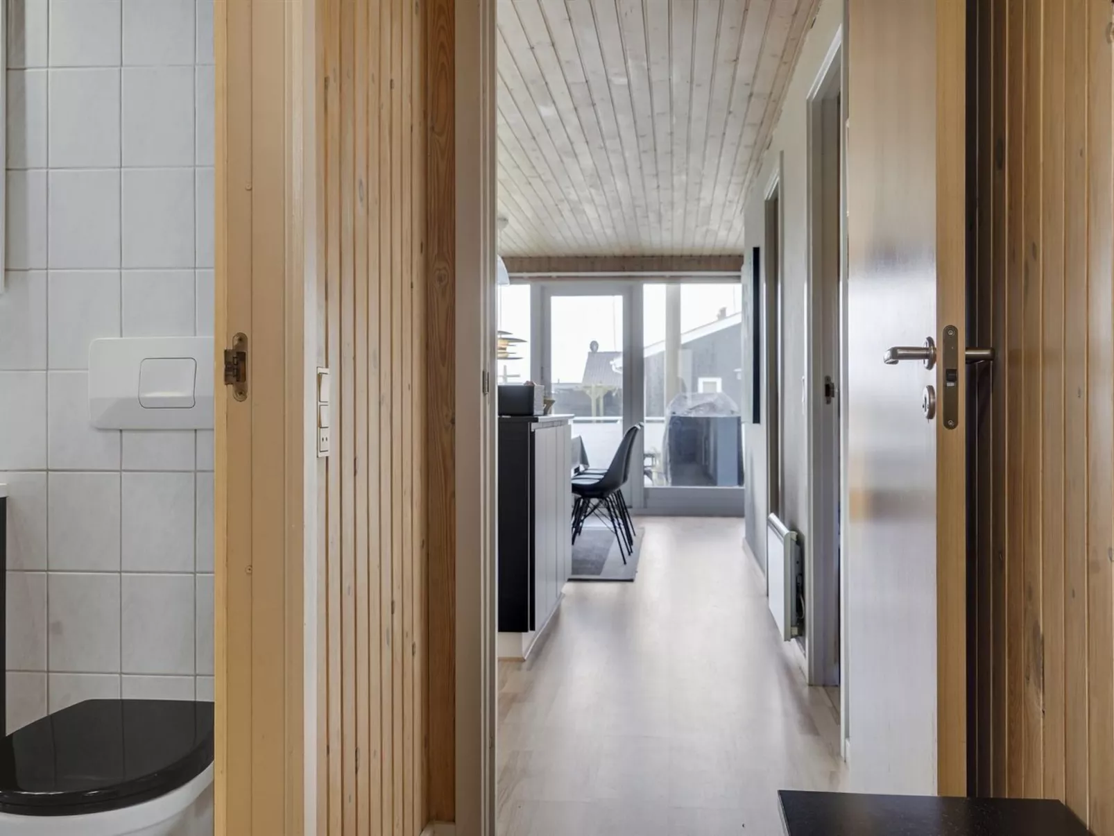 "Hebba" - 300m from the sea-Binnen