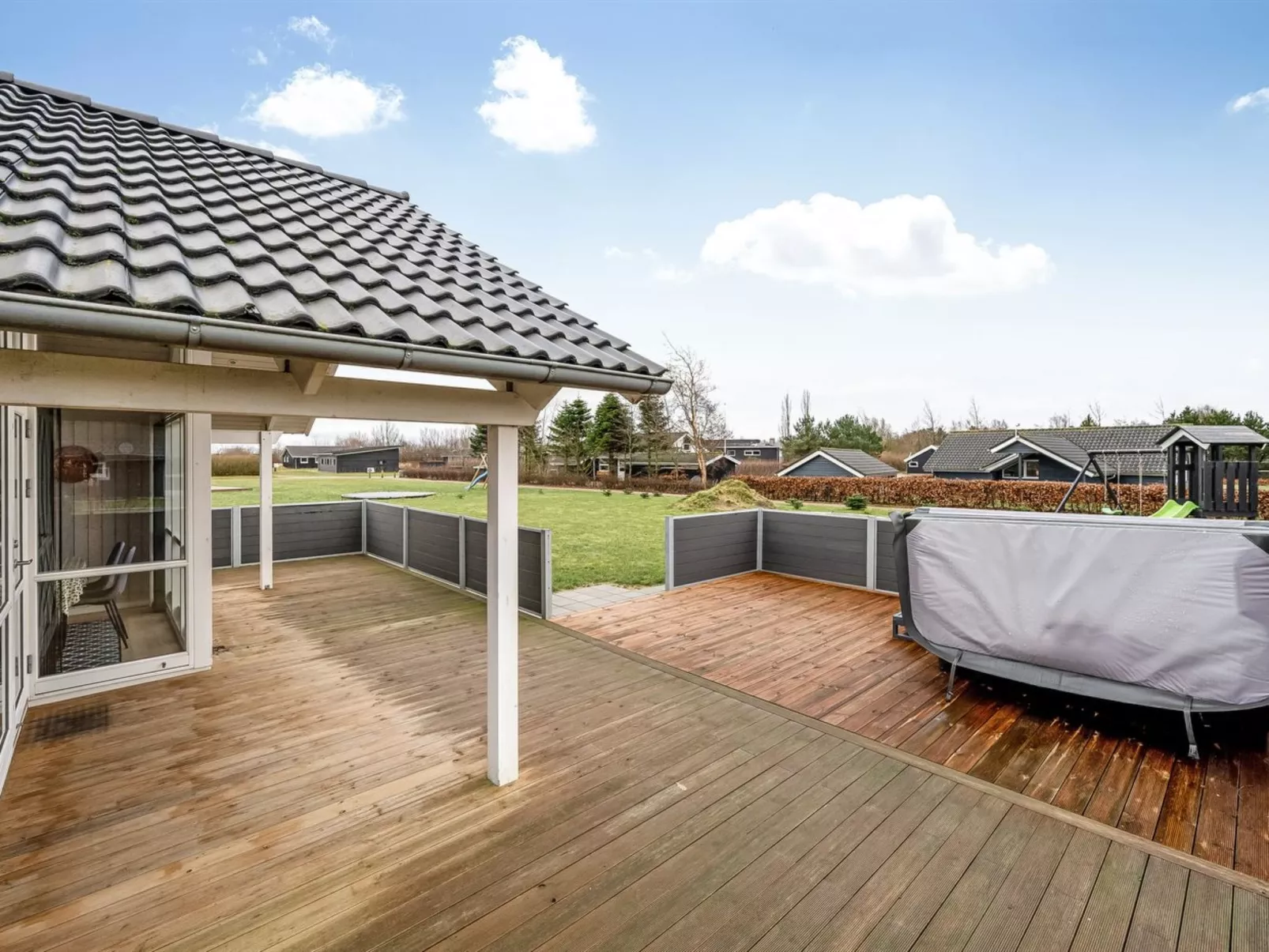 "Gertrude" - 1.1km to the fjord-Buiten