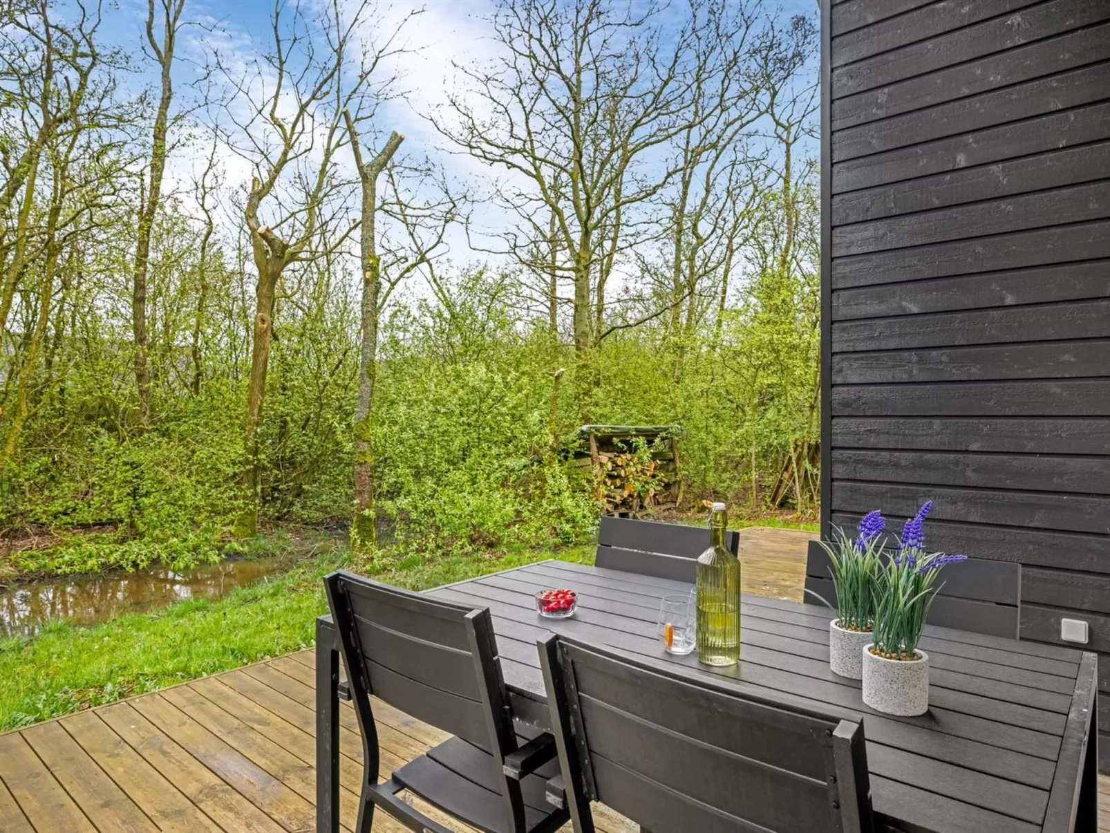 "Ketilbiorn" - 1.2km to the fjord-Buiten