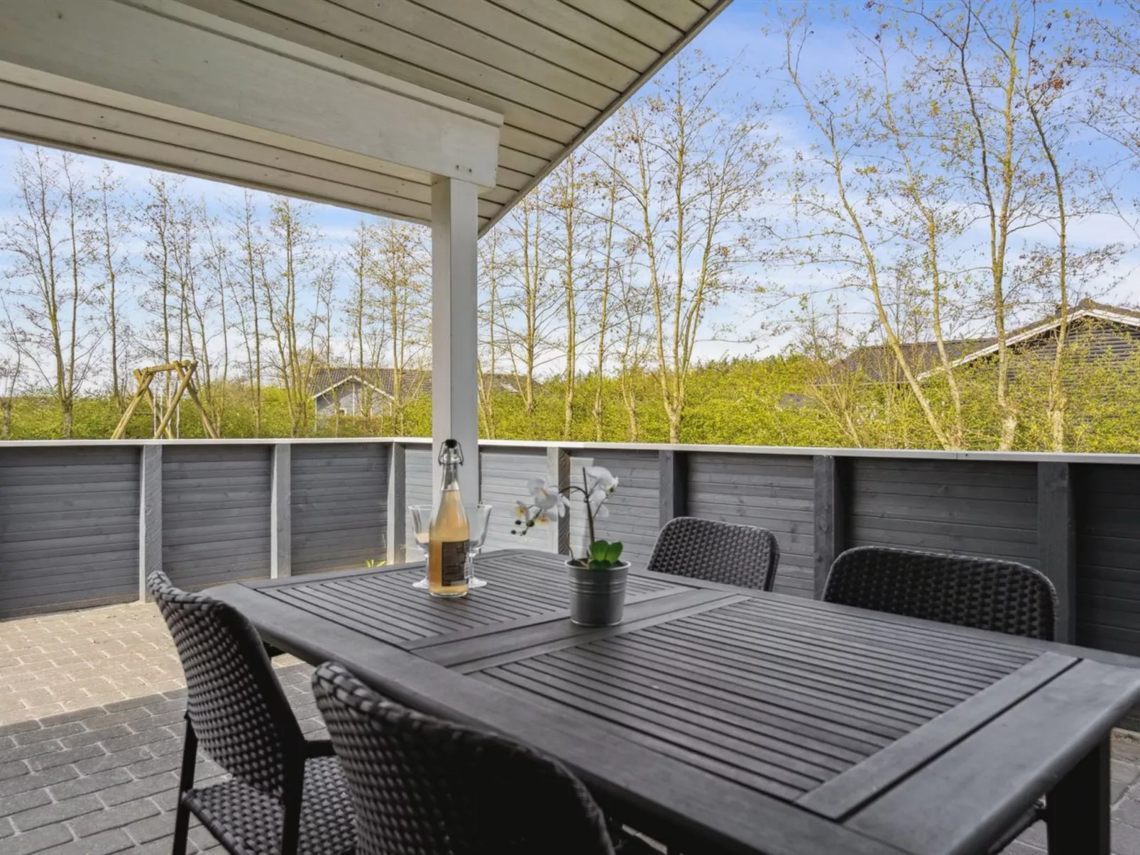 "Tinka" - 1.2km to the fjord-Buiten