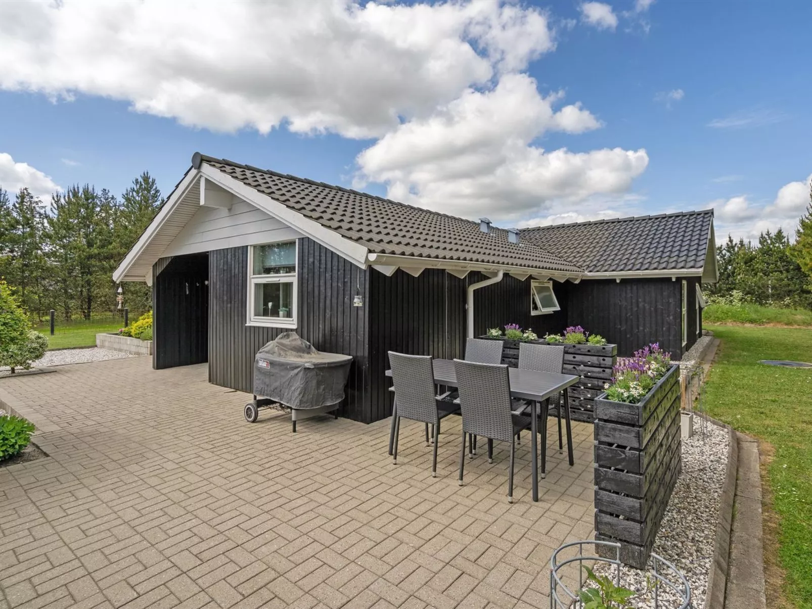 "Thore" - 400m from the sea-Buiten