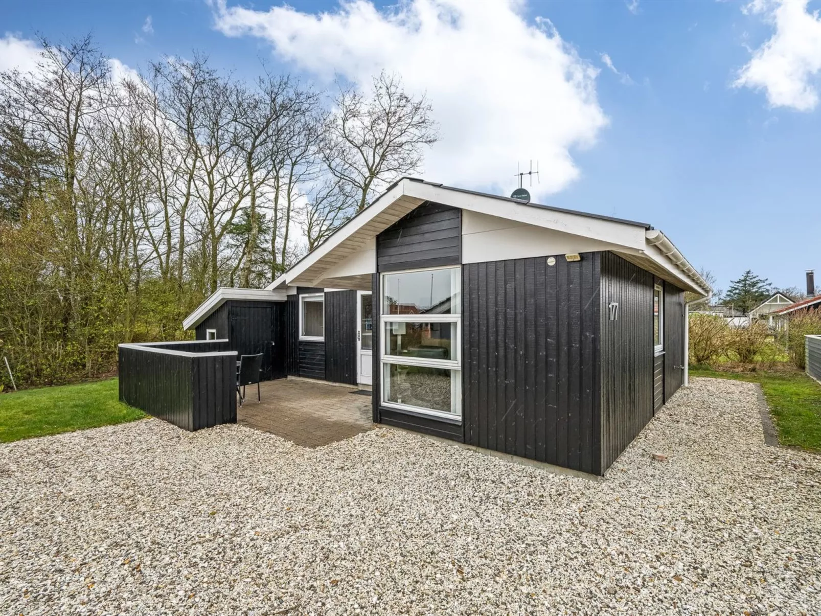 "Marten" - 1.2km to the fjord-Buiten