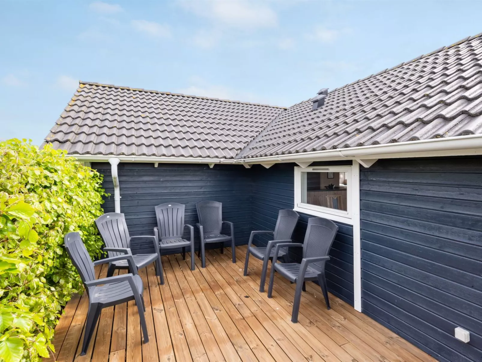 "Binna" - 1.2km to the fjord-Buiten