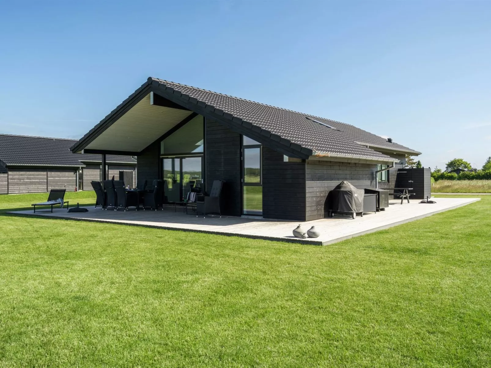 "Thalie" - 400m from the sea-Buiten