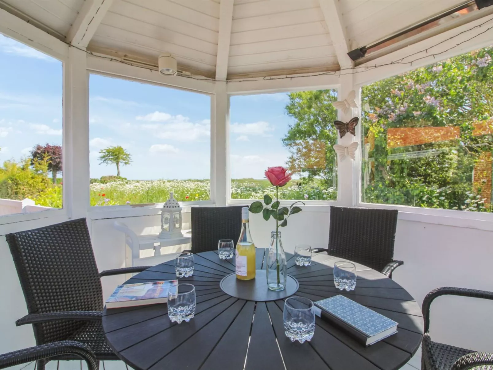 "Kiersten" - 5km from the sea-Buiten