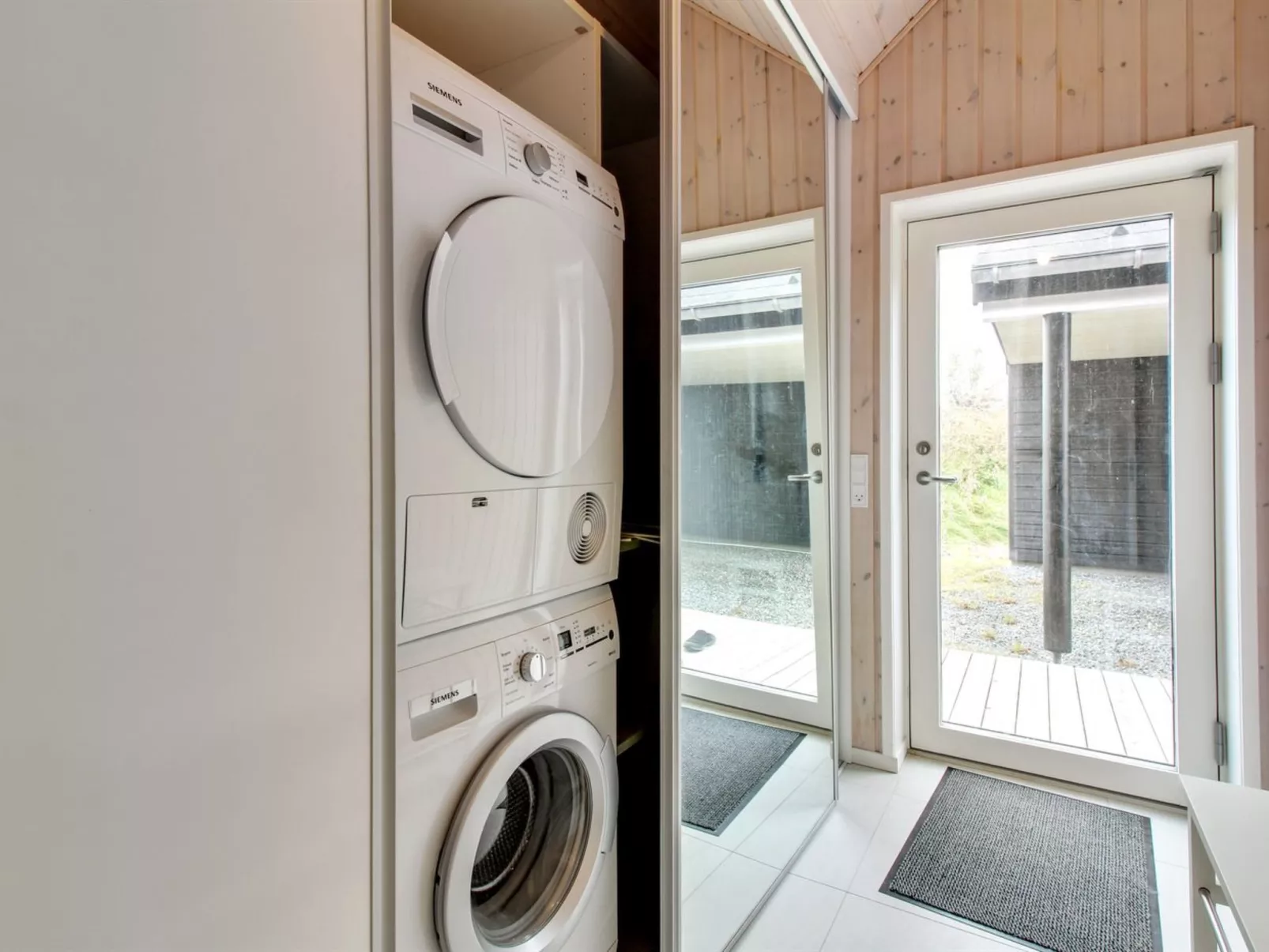 "Othinkarl" - 100m from the sea-Binnen