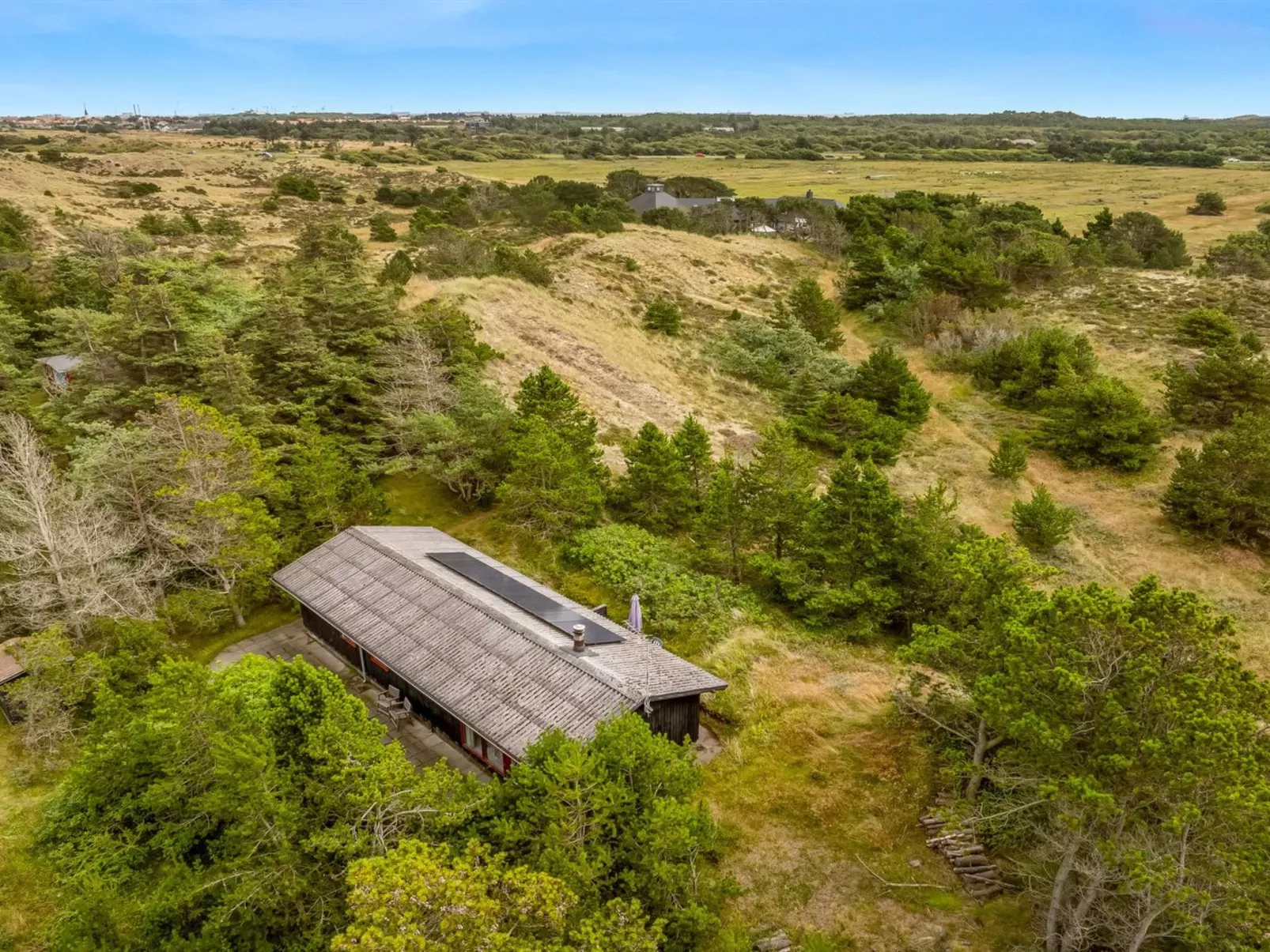 "Vemund" - 300m from the sea-Buiten