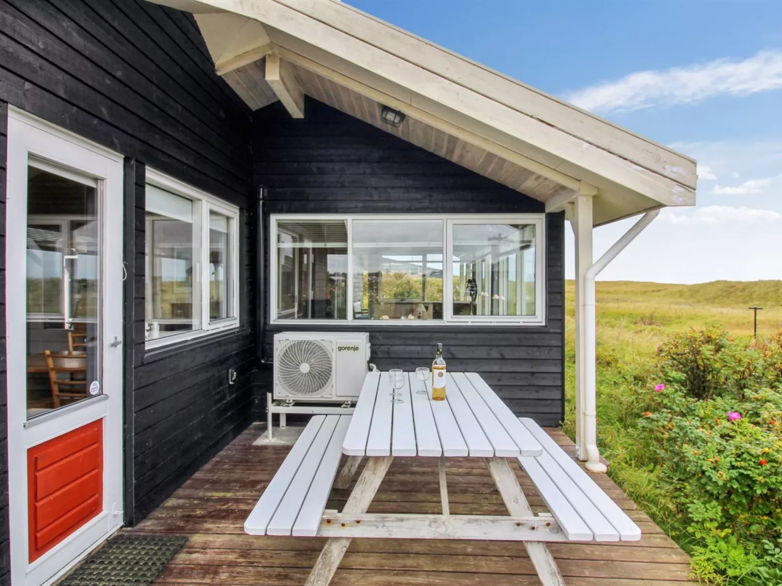 "Dorit" - 100m from the sea-Buiten