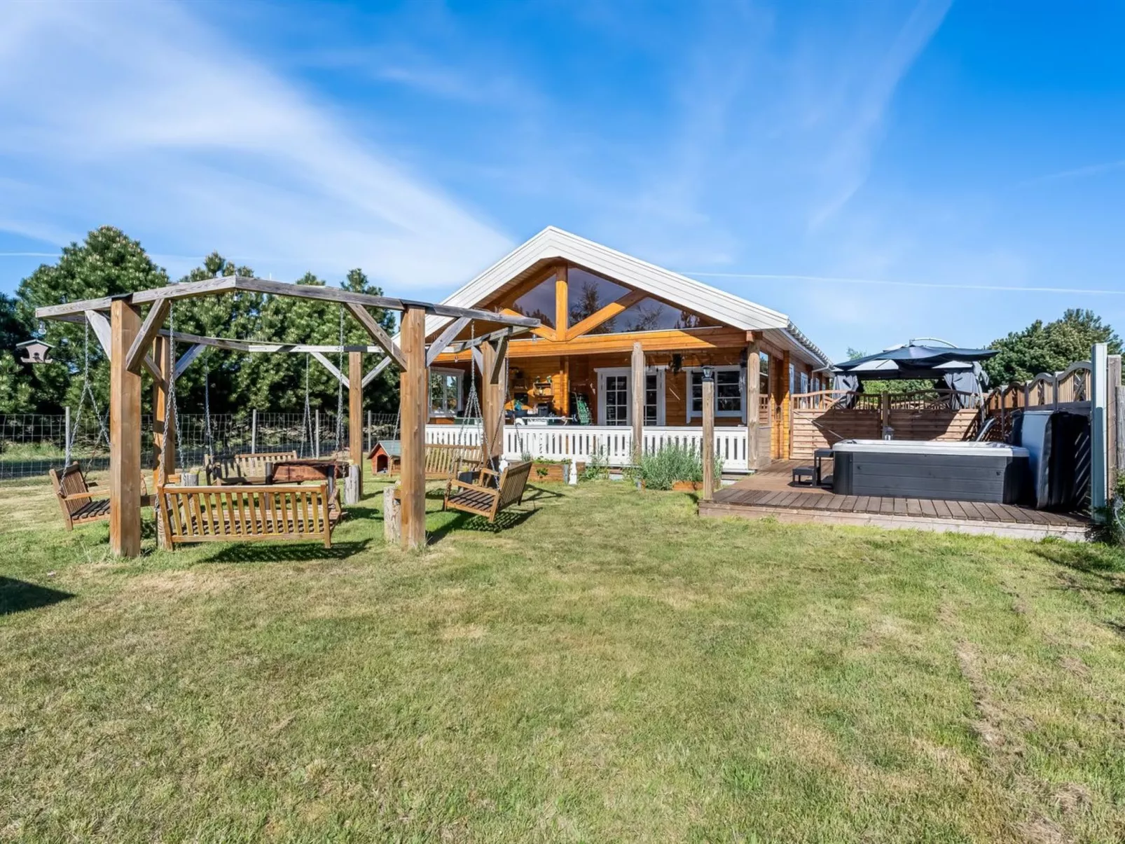 "Vicktoria" - 1.5km from the sea-Buiten