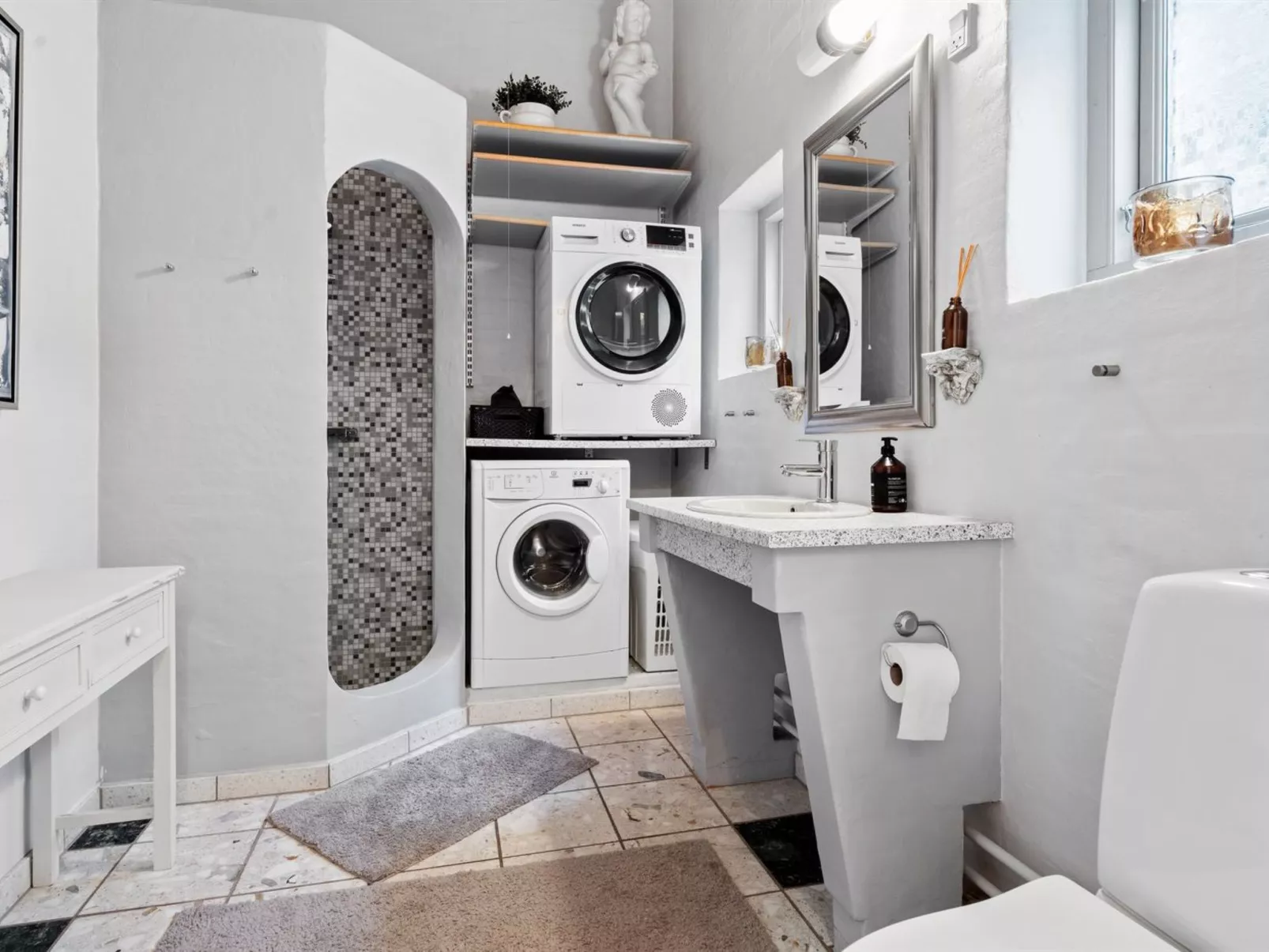 "Erko" - 300m from the sea-Binnen