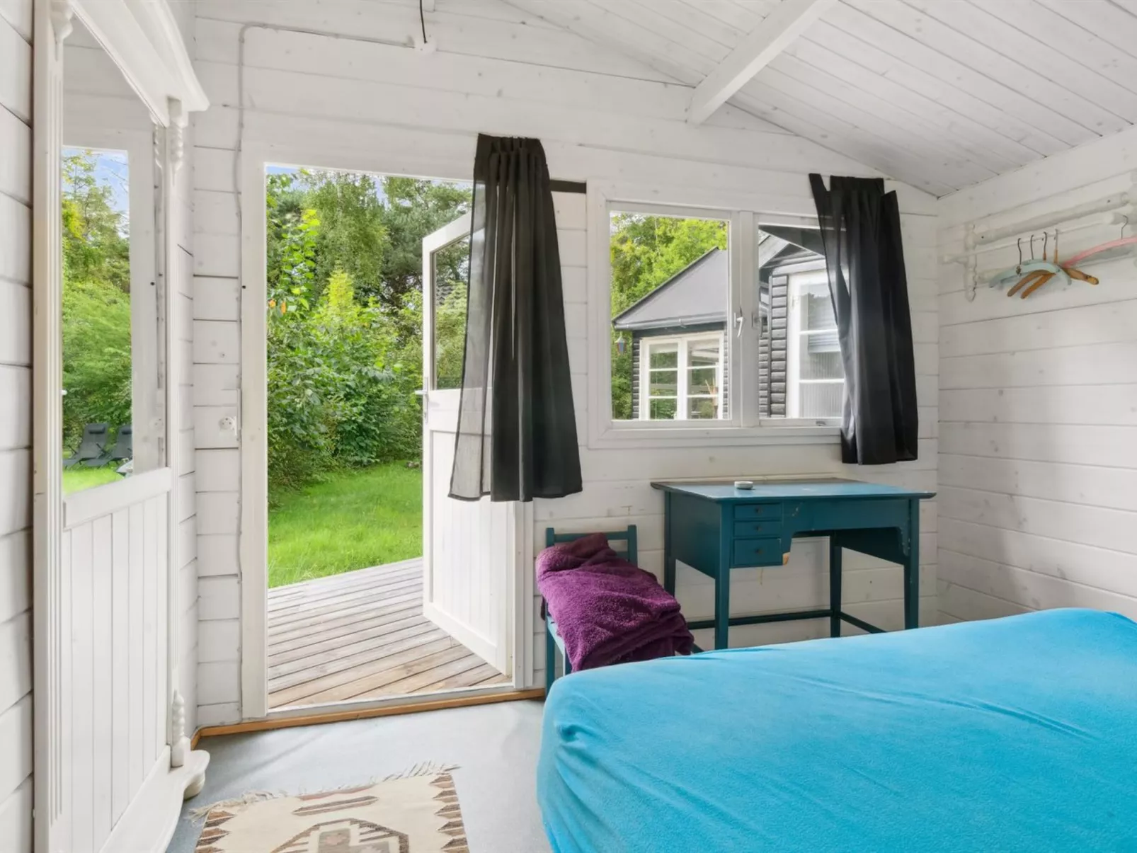 "Lucie" - 50m from the sea-Binnen