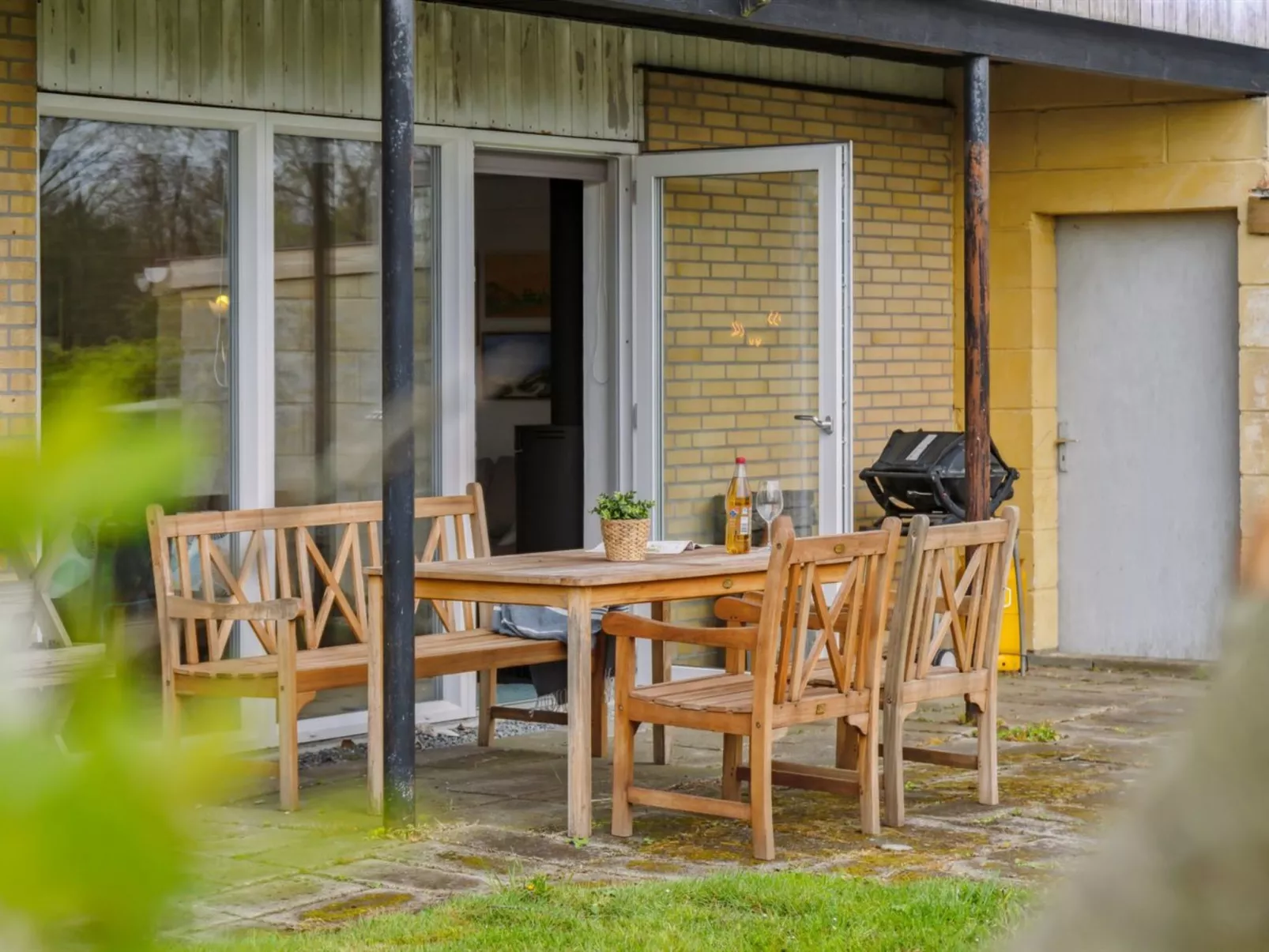 "Othinkarl" - 1km from the sea-Buiten