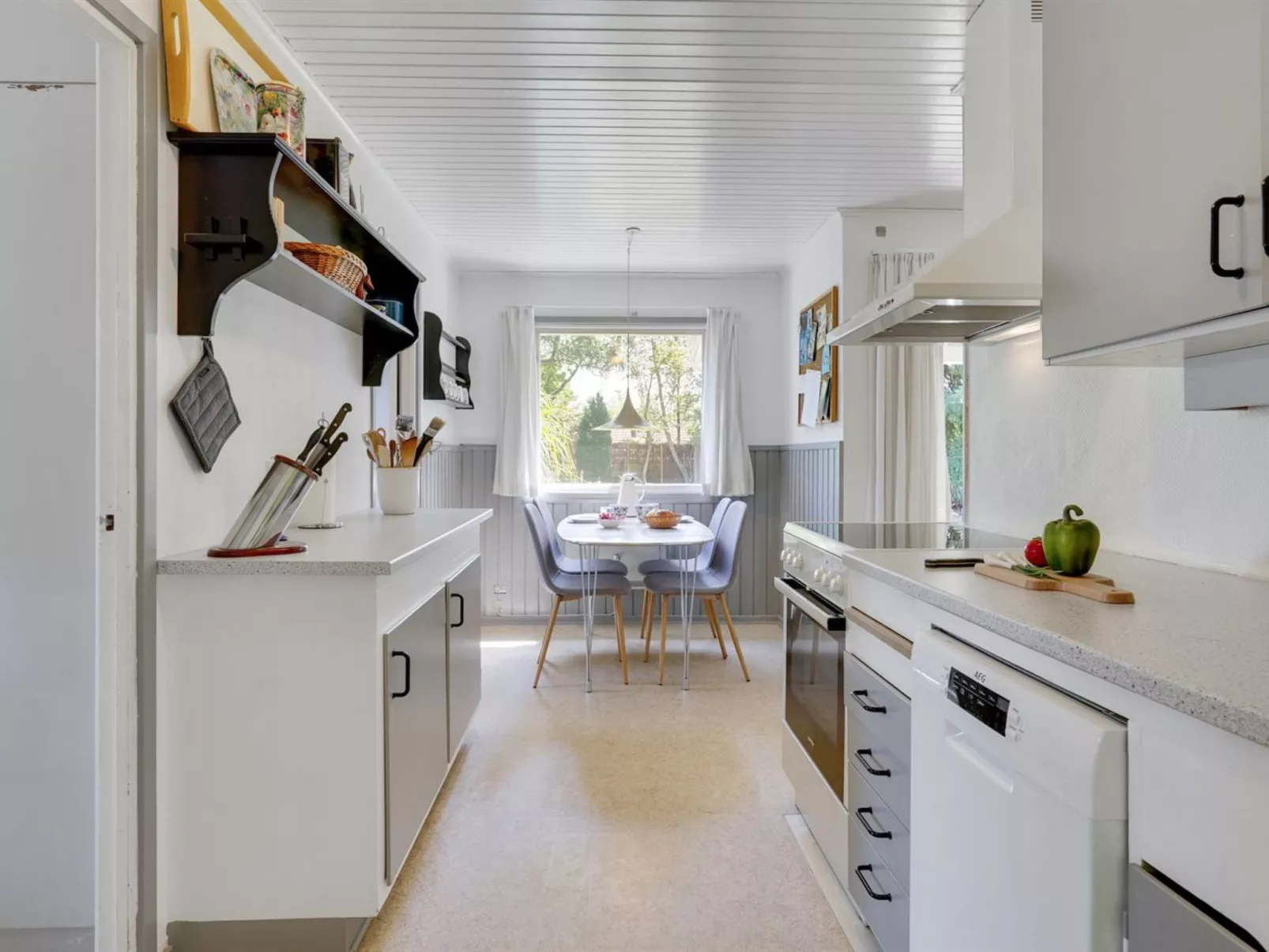 "Harri" - 700m from the sea-Binnen