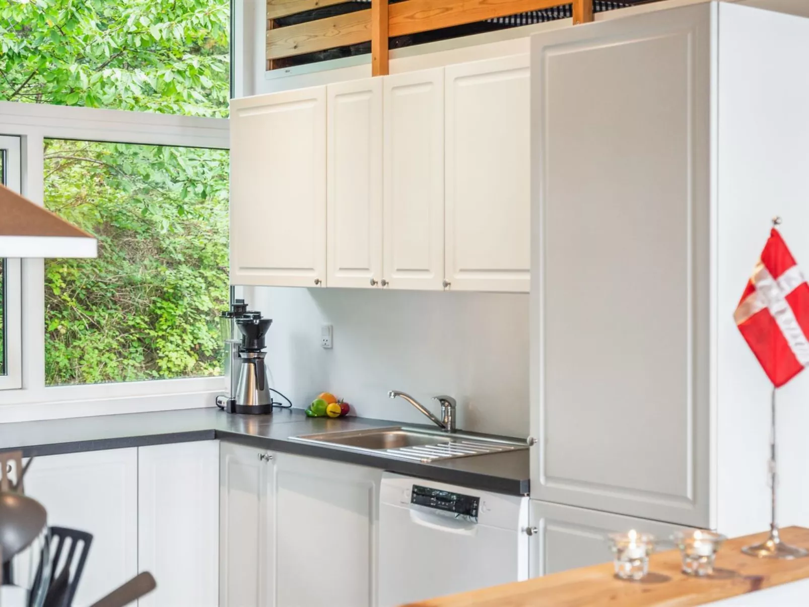 "Thjodulf" - 300m from the sea-Binnen