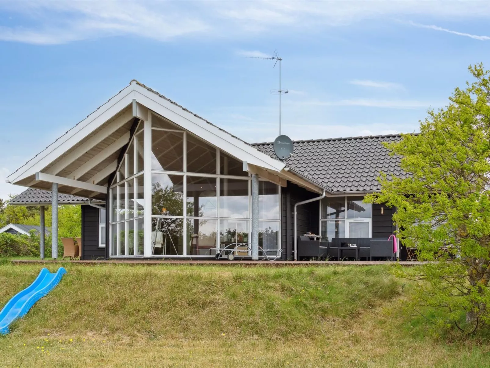 "Elspeth" - 25m from the sea-Buiten