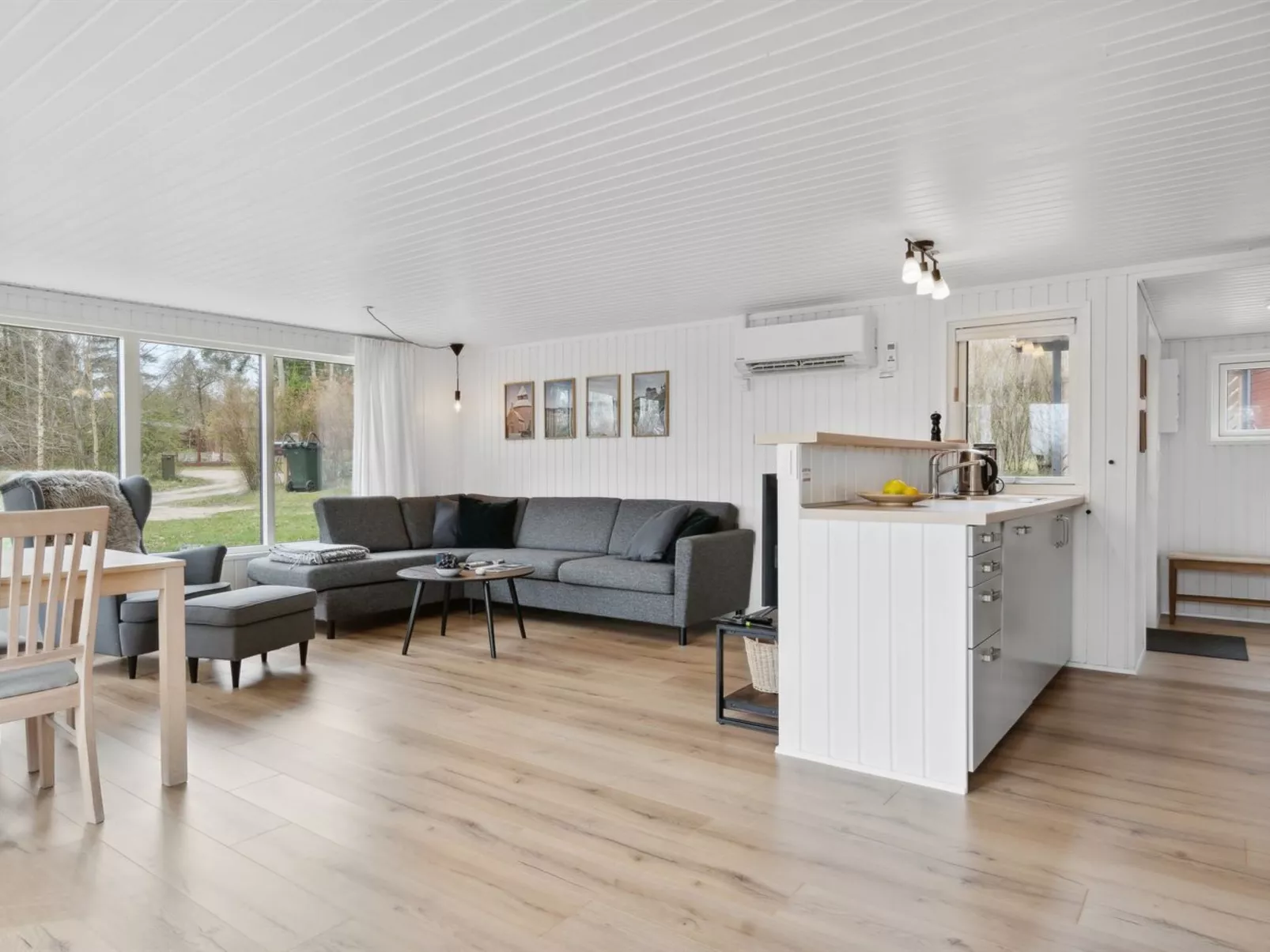 "Dome" - 7km from the sea-Binnen