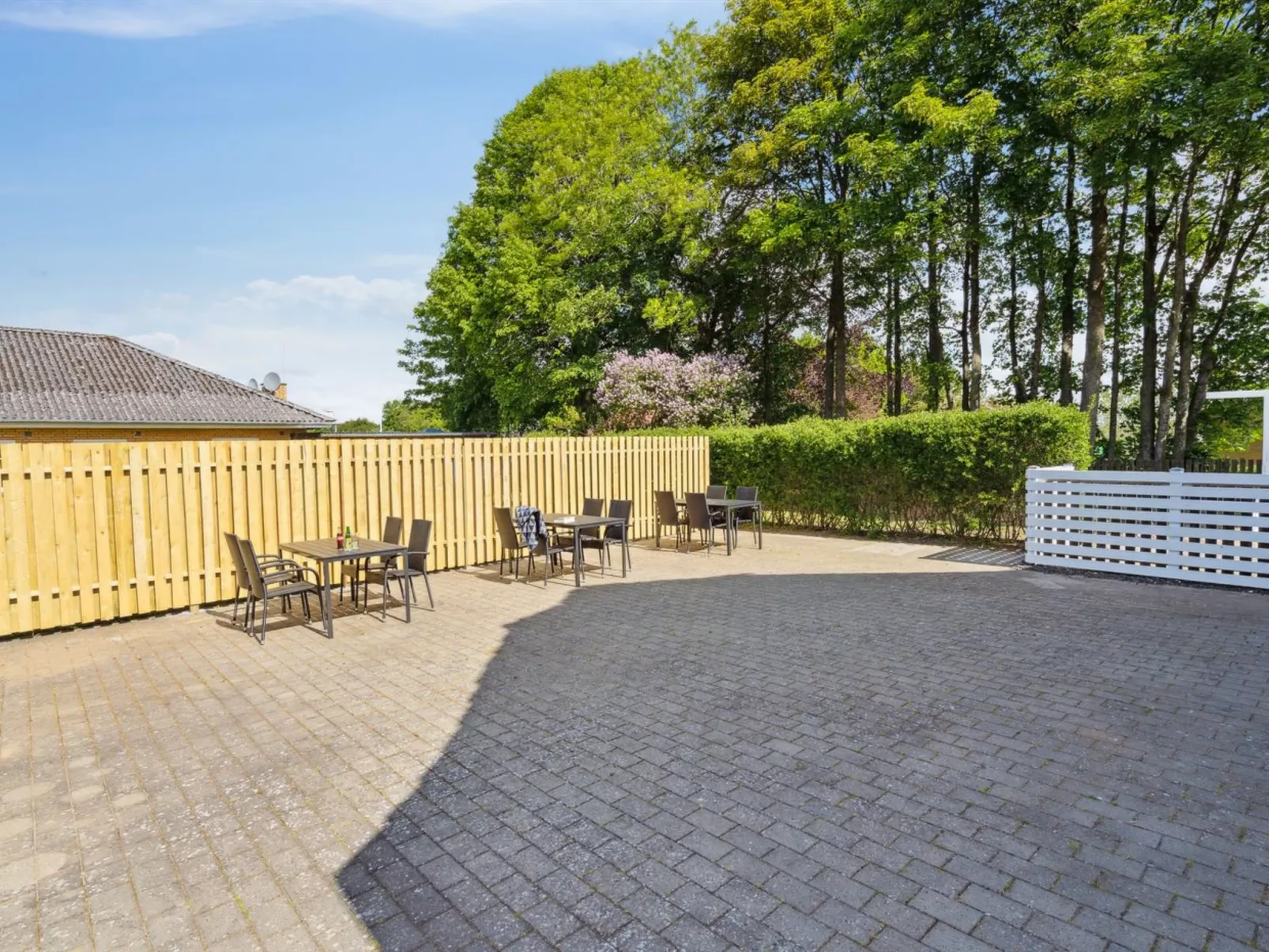 "Essie" - 20km from the sea-Buiten