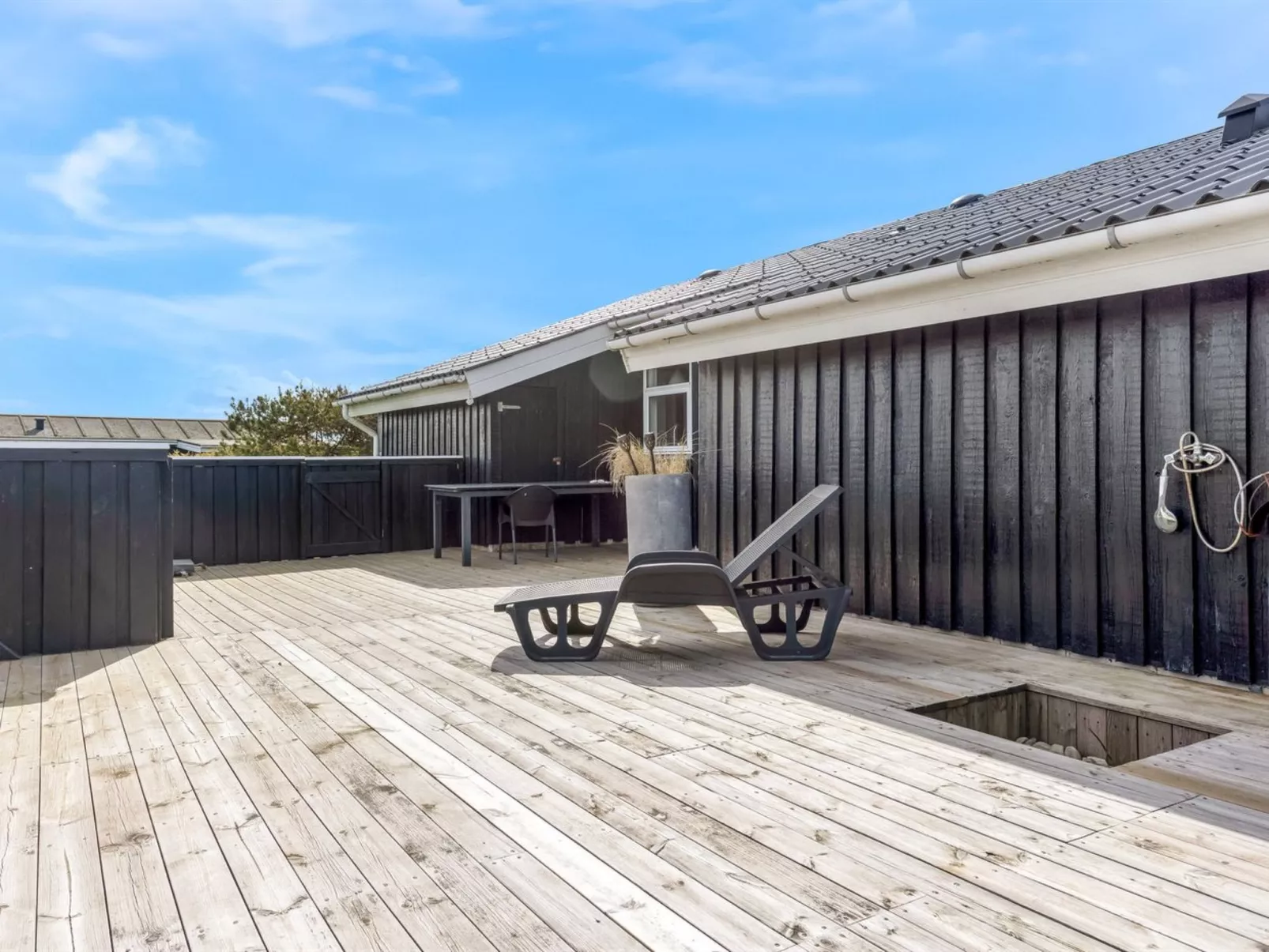 "Arild" - 300m from the sea-Buiten