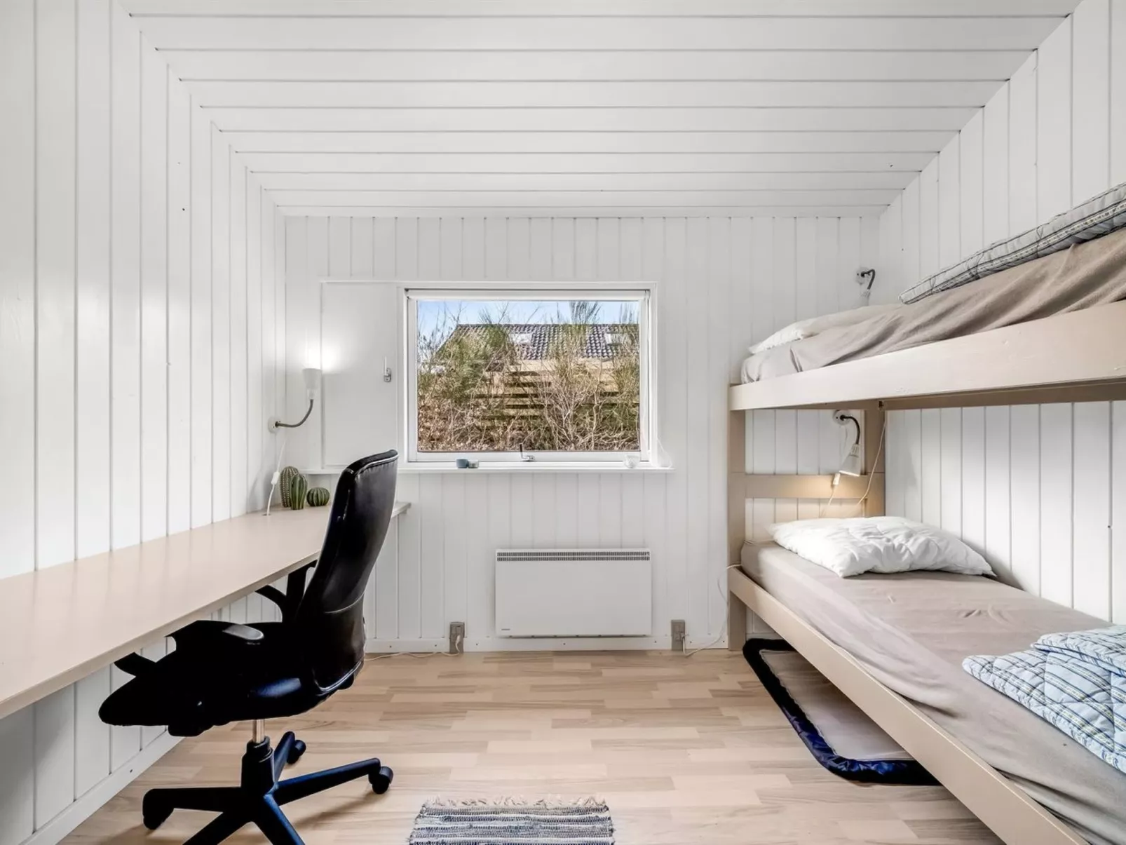 "Krum" - 250m from the sea-Binnen