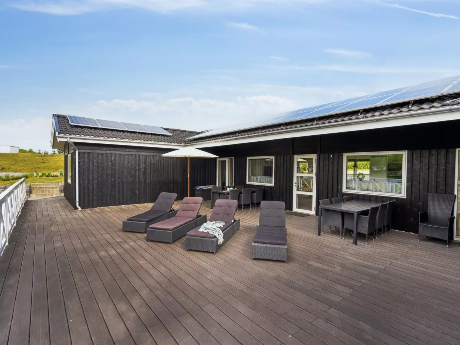 "Edo" - 575m from the sea-Buiten