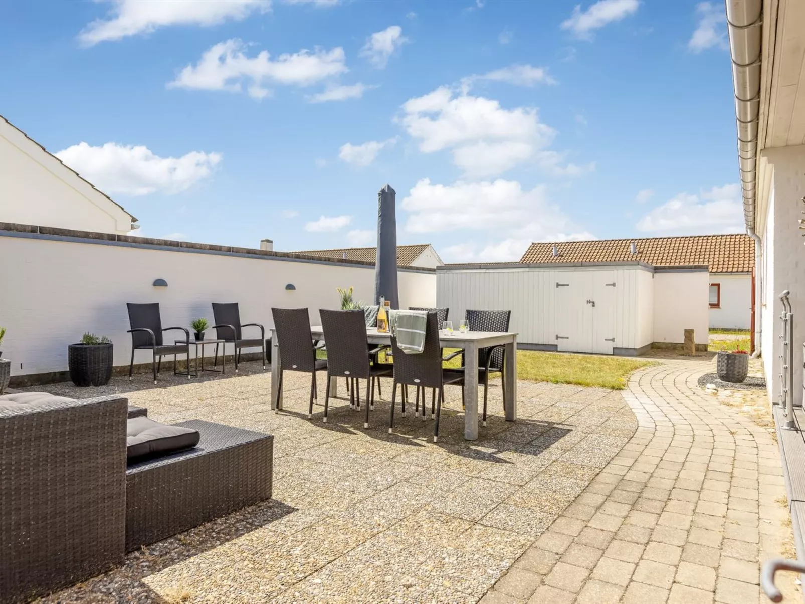 "Leny" - 900m from the sea-Buiten