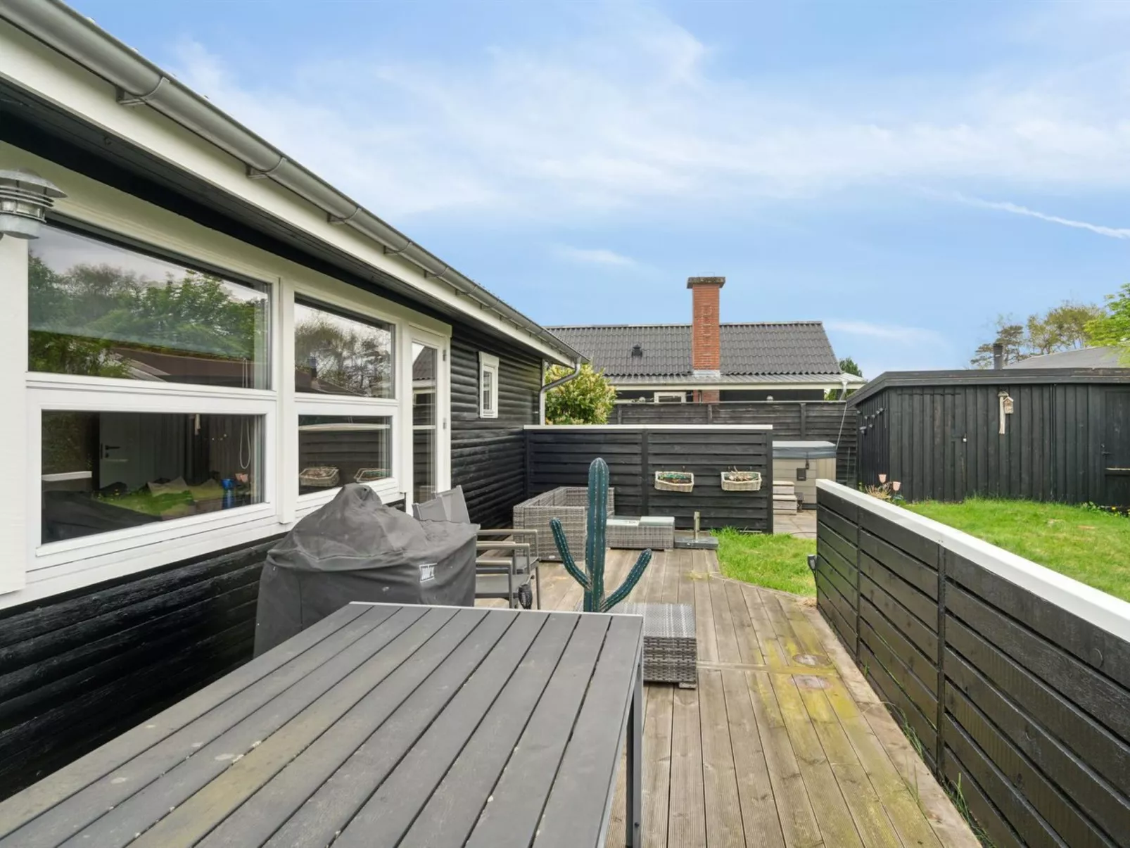 "Ritha" - 175m from the sea-Buiten