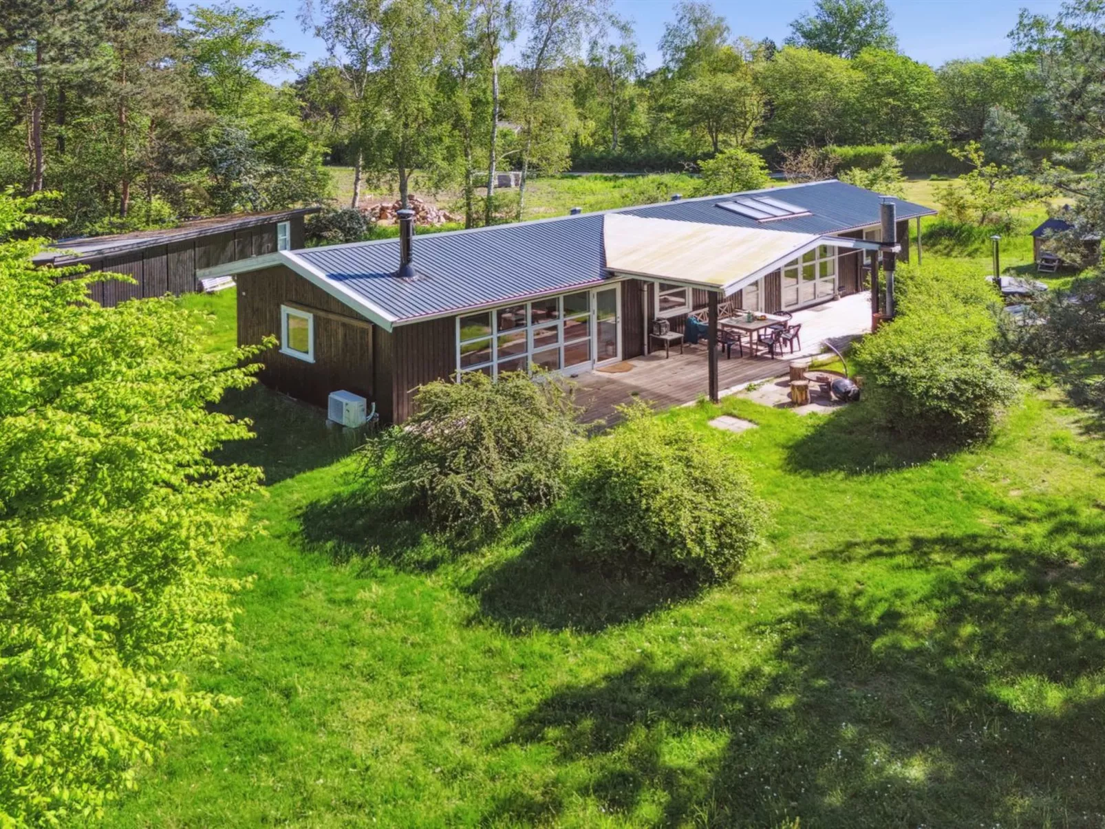 "Iliane" - 450m from the sea-Buiten