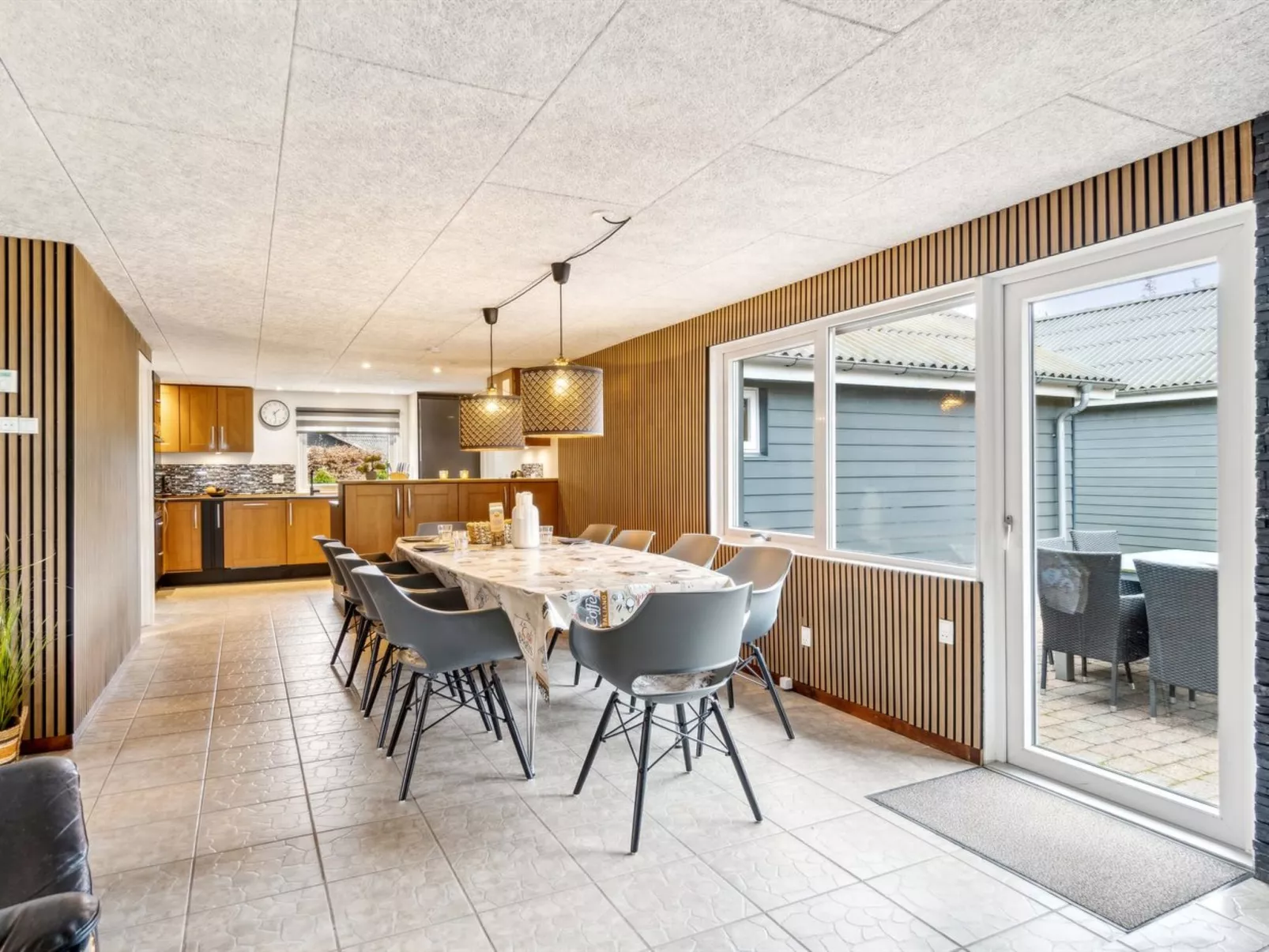 "Fidelia" - 400m from the sea-Binnen