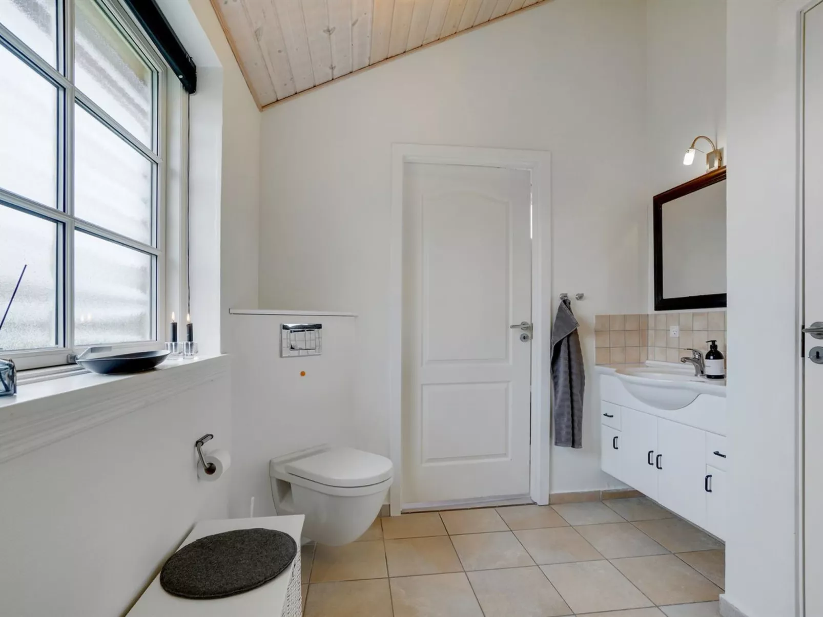 "Svenn" - 400m from the sea-Binnen