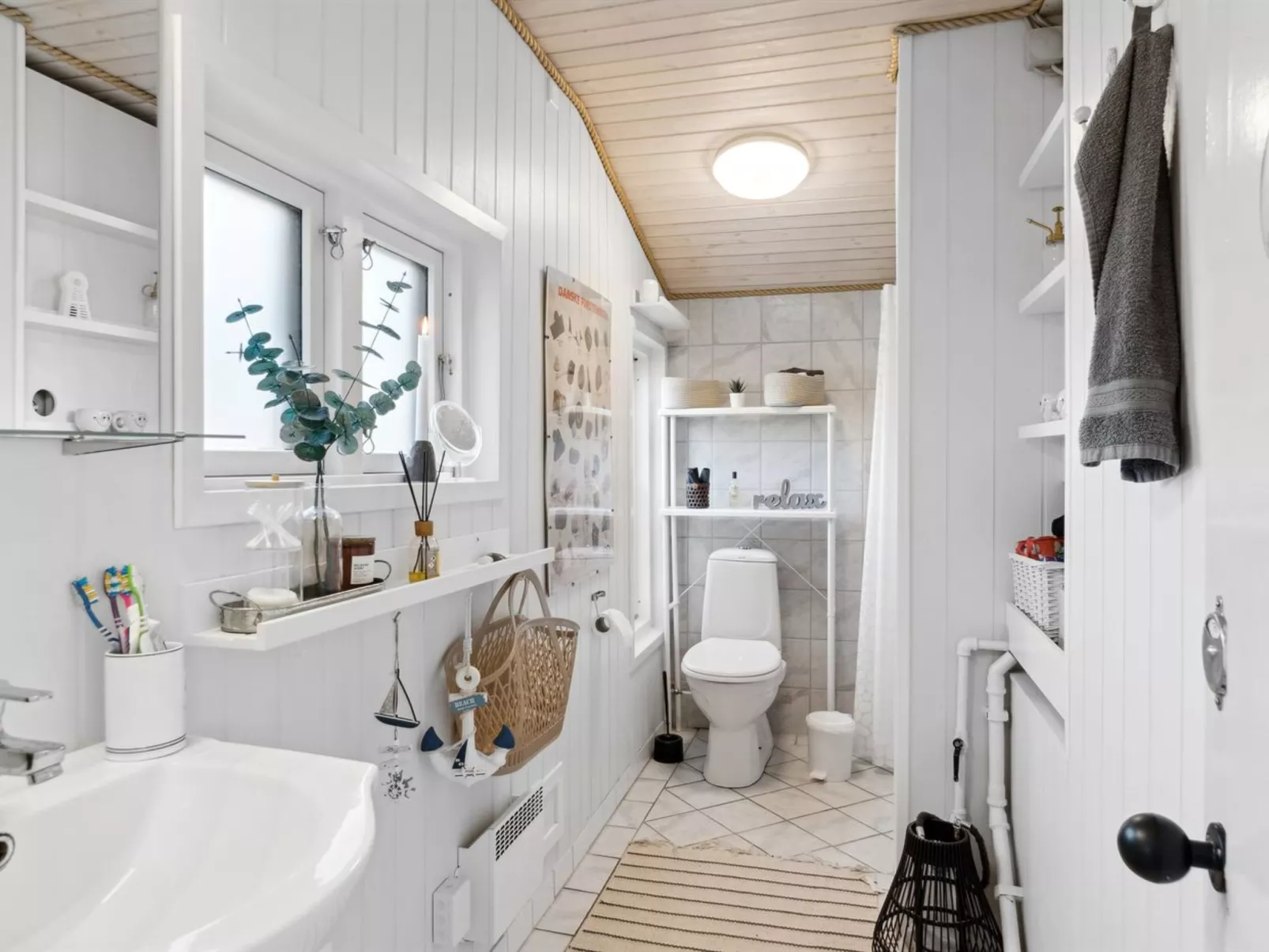 "Antonella" - 400m from the sea-Binnen