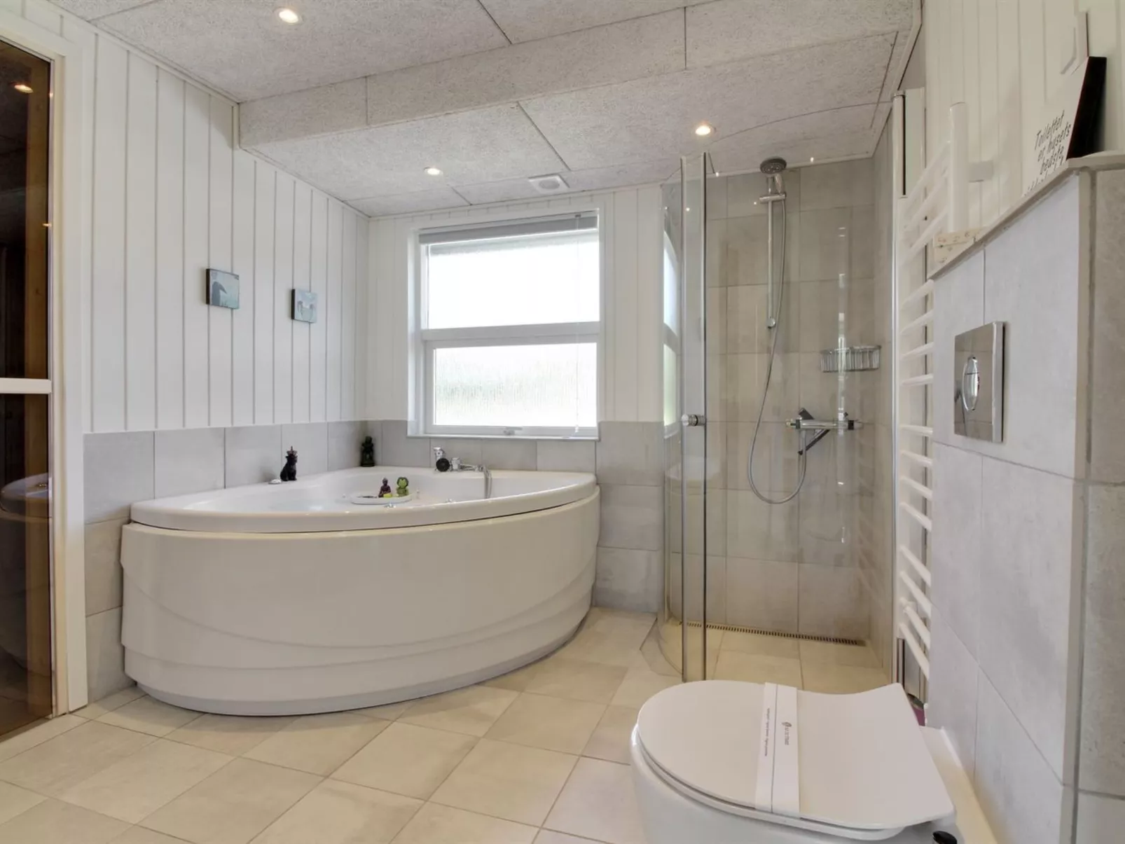 "Emilia" - 1.8km from the sea-Binnen