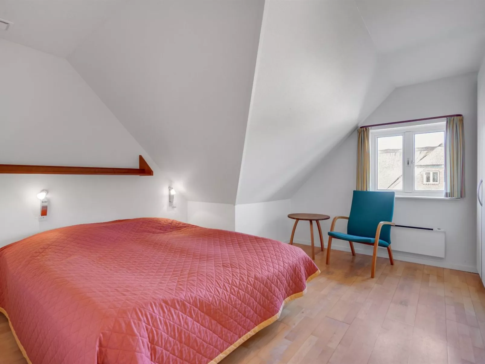 "Oneida" - 800m from the sea-Binnen