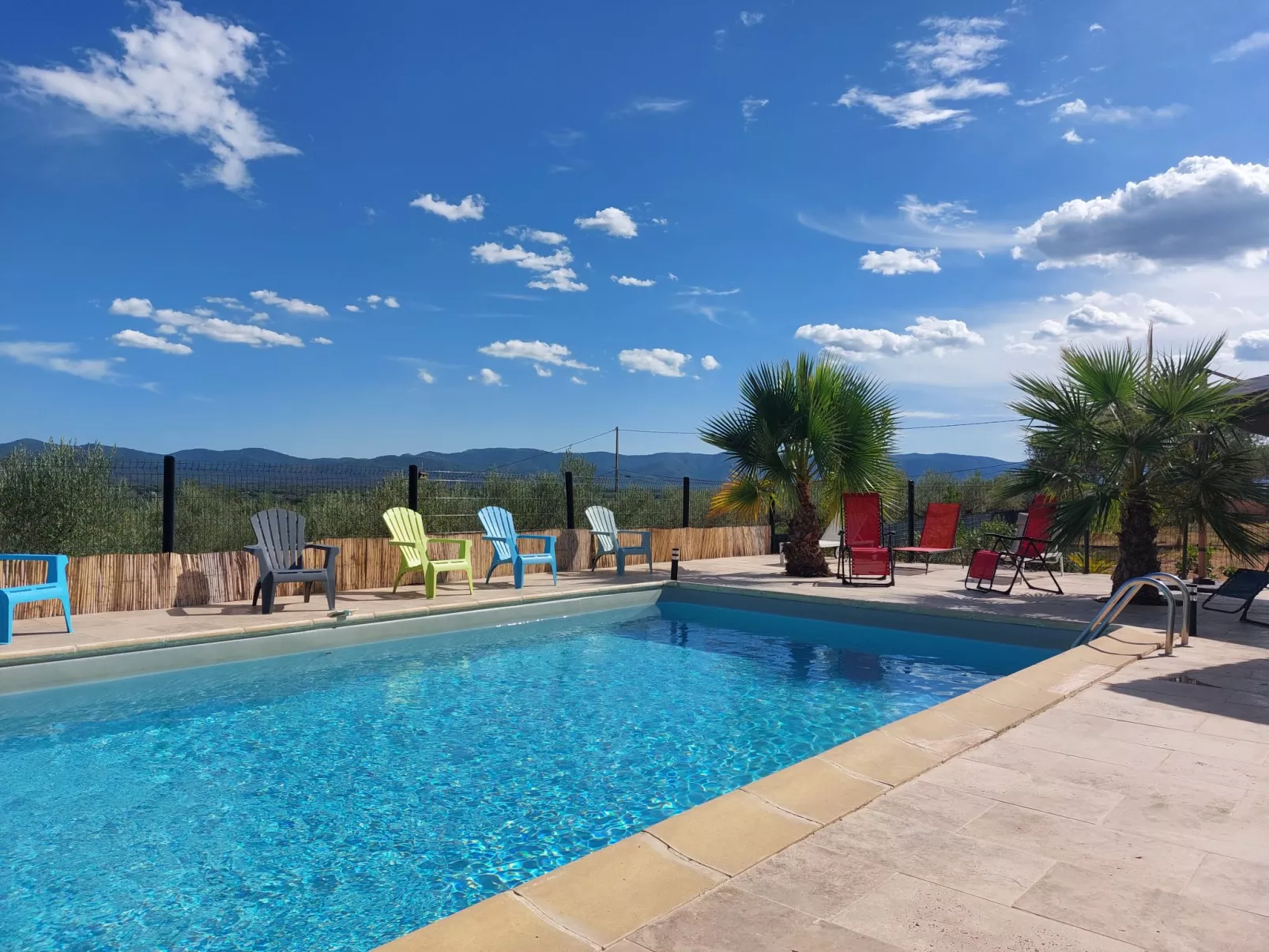 Les Lauriers Blancs-Buiten