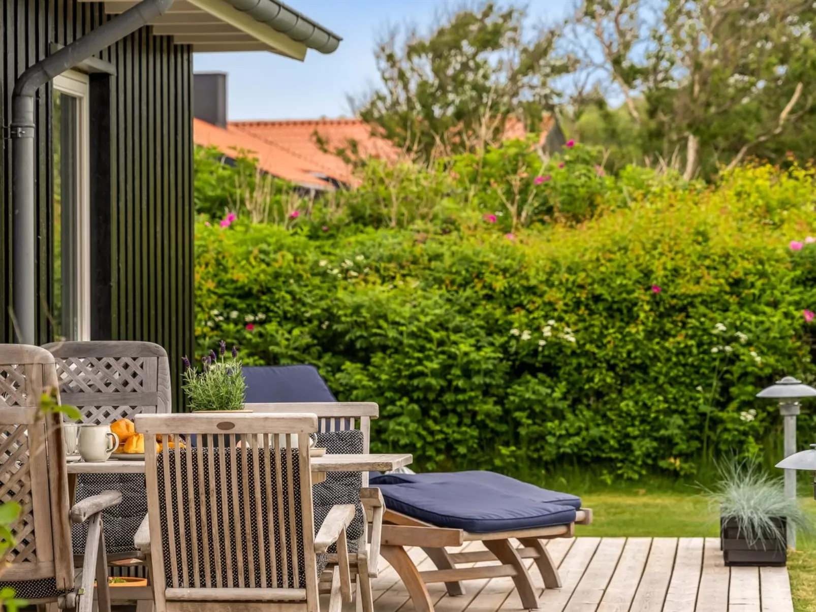 "Gedda" -  from the sea-Buiten