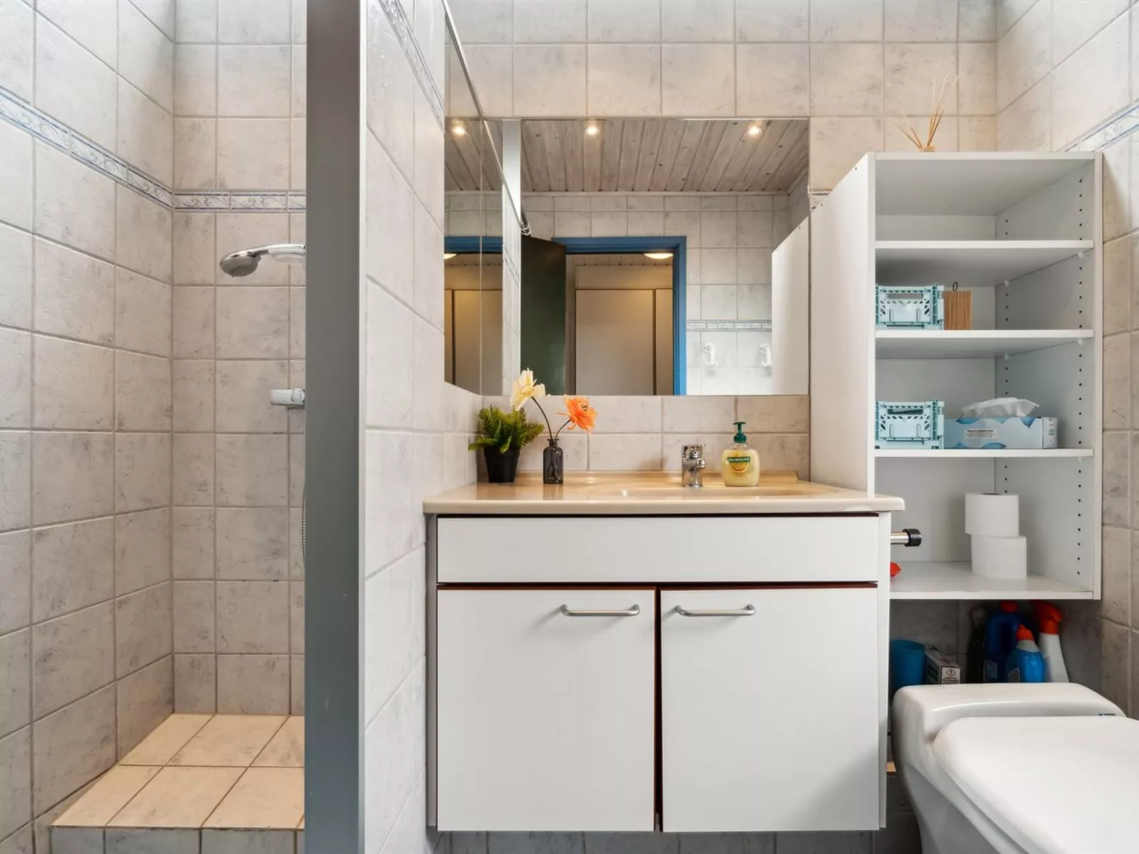 "Zekine" - 200m from the sea-Binnen