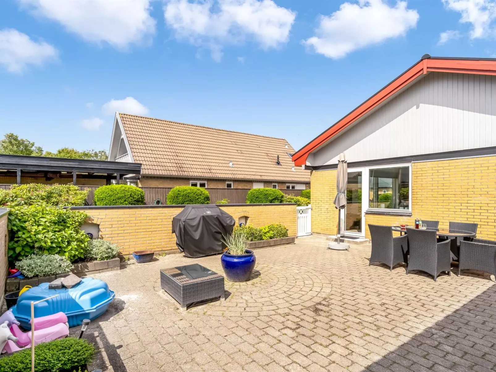 "Elika" - 1.5km from the sea-Buiten